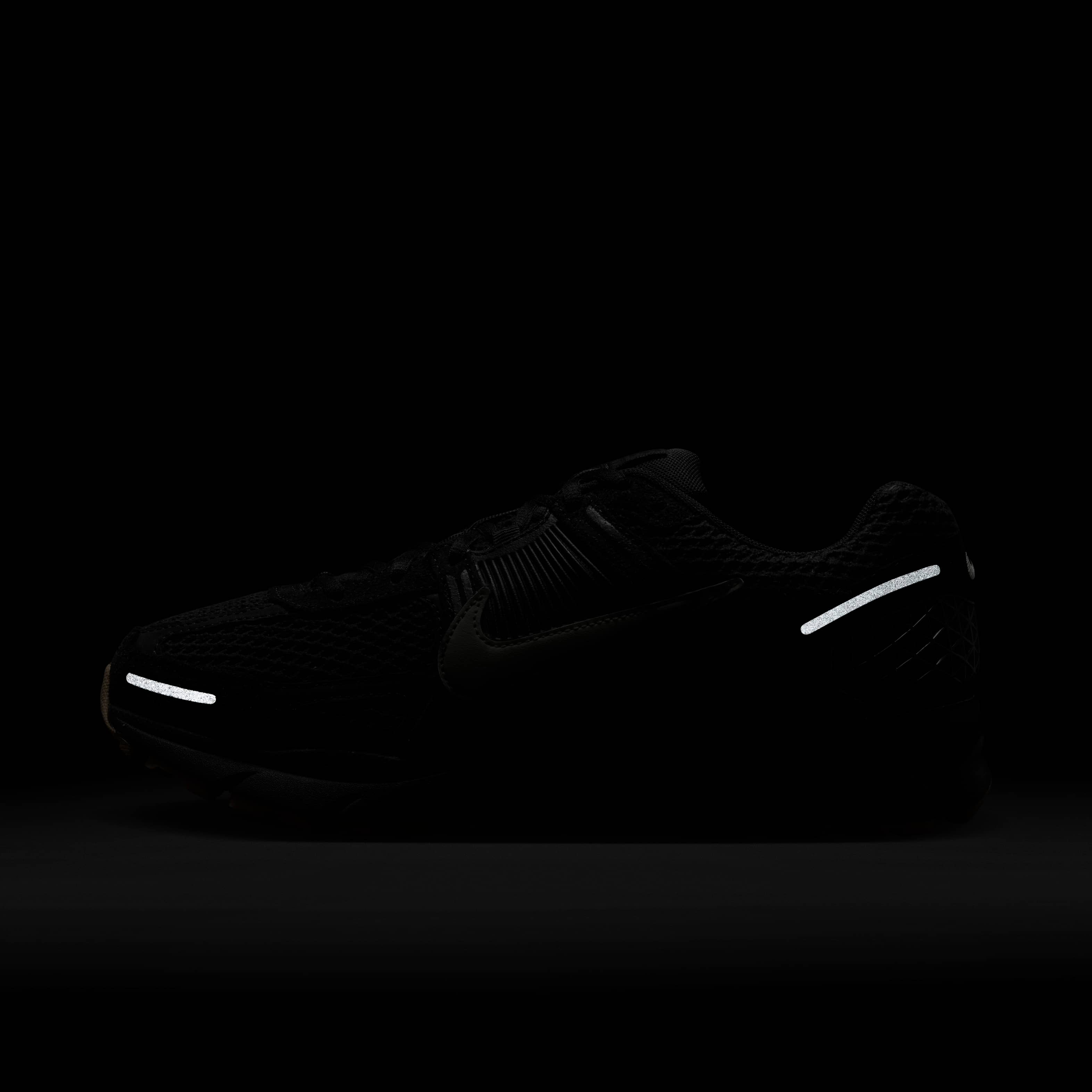 Nike Zoom Vomero 5 image number 11