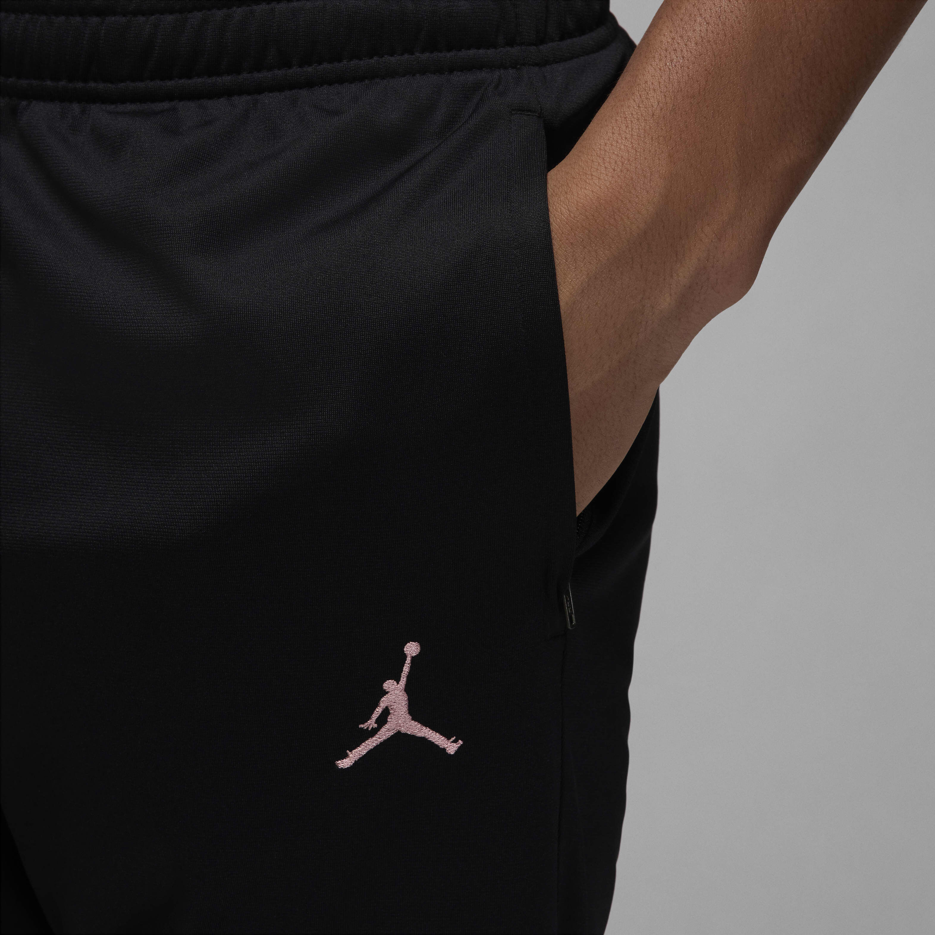 Paris Saint-Germain Strike Third image number 8