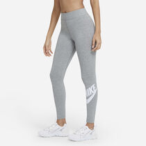 Nike Sportswear Essential