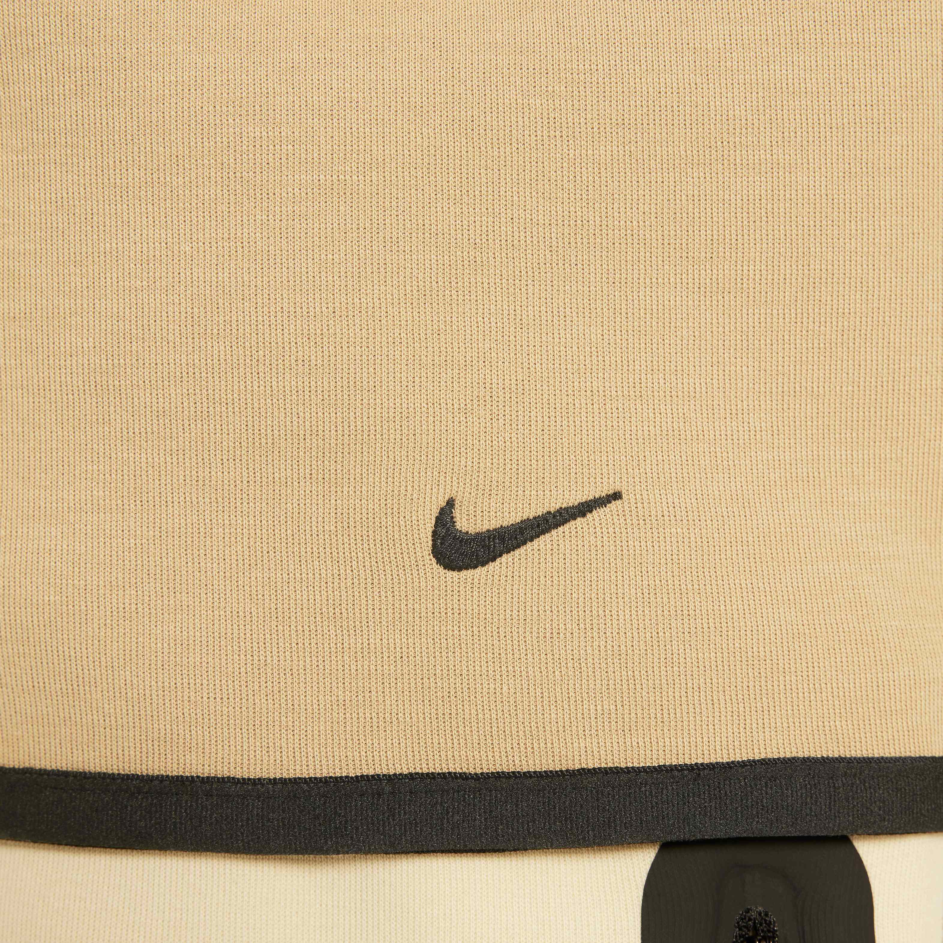 Nike Sportswear Tech Fleece image number 6