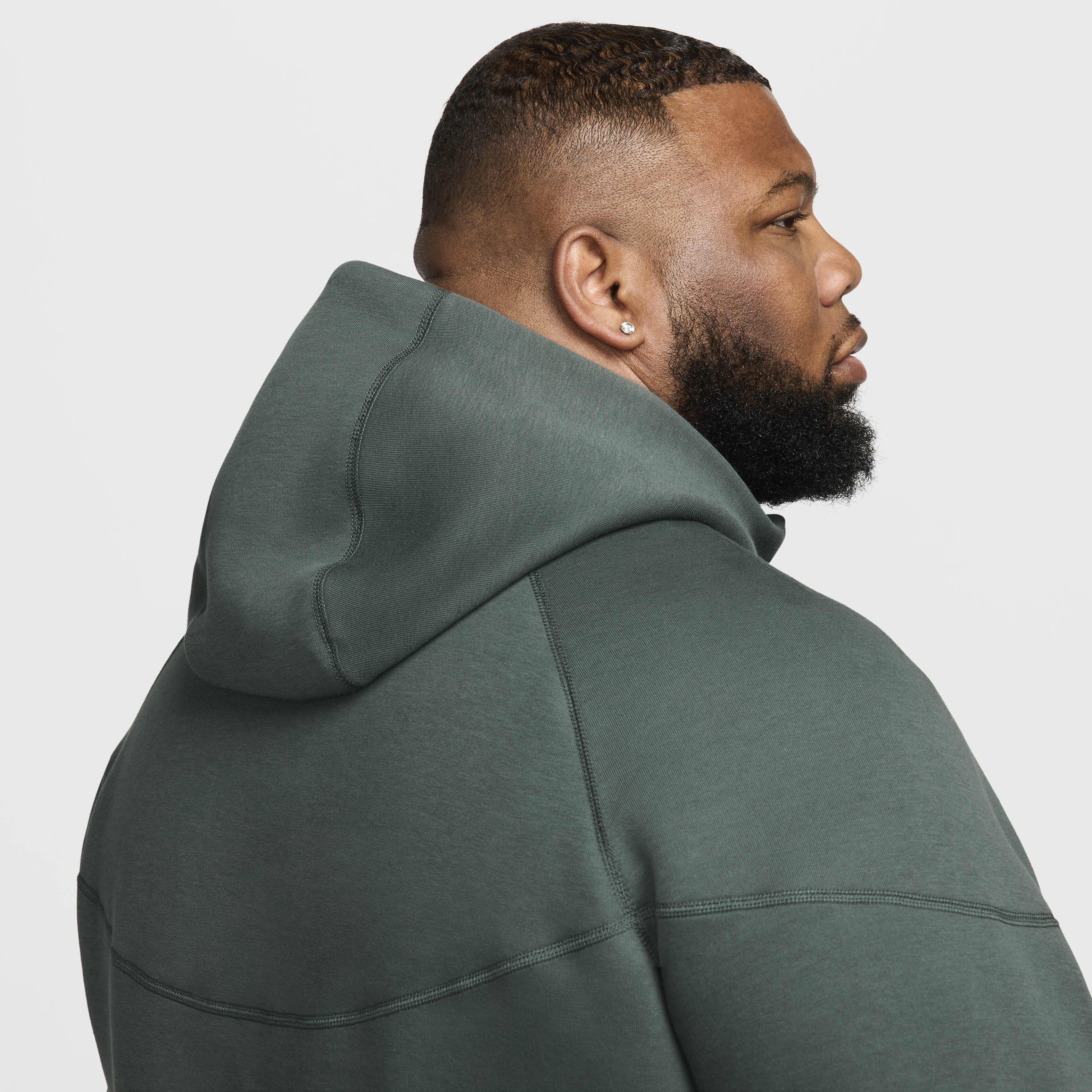 نايكي سبورتسوير تك فليس ويندرانر image number 18