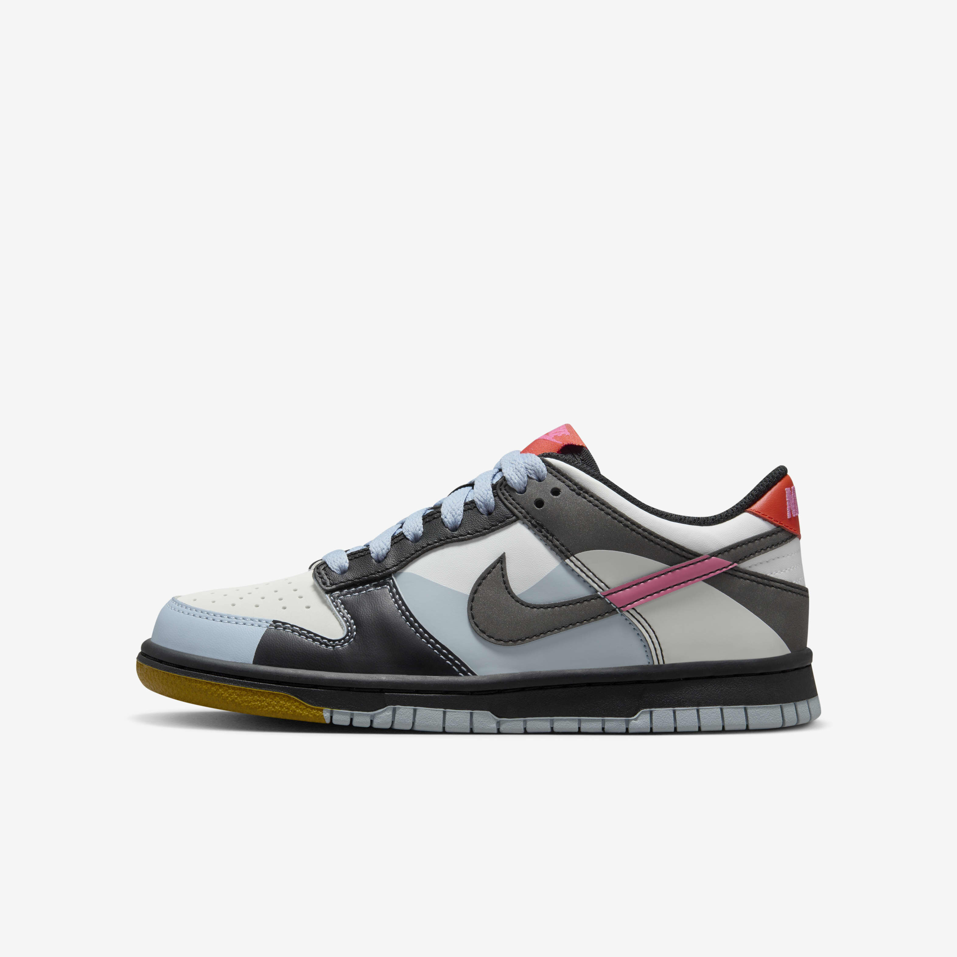 Nike Dunk Low SE image number 0