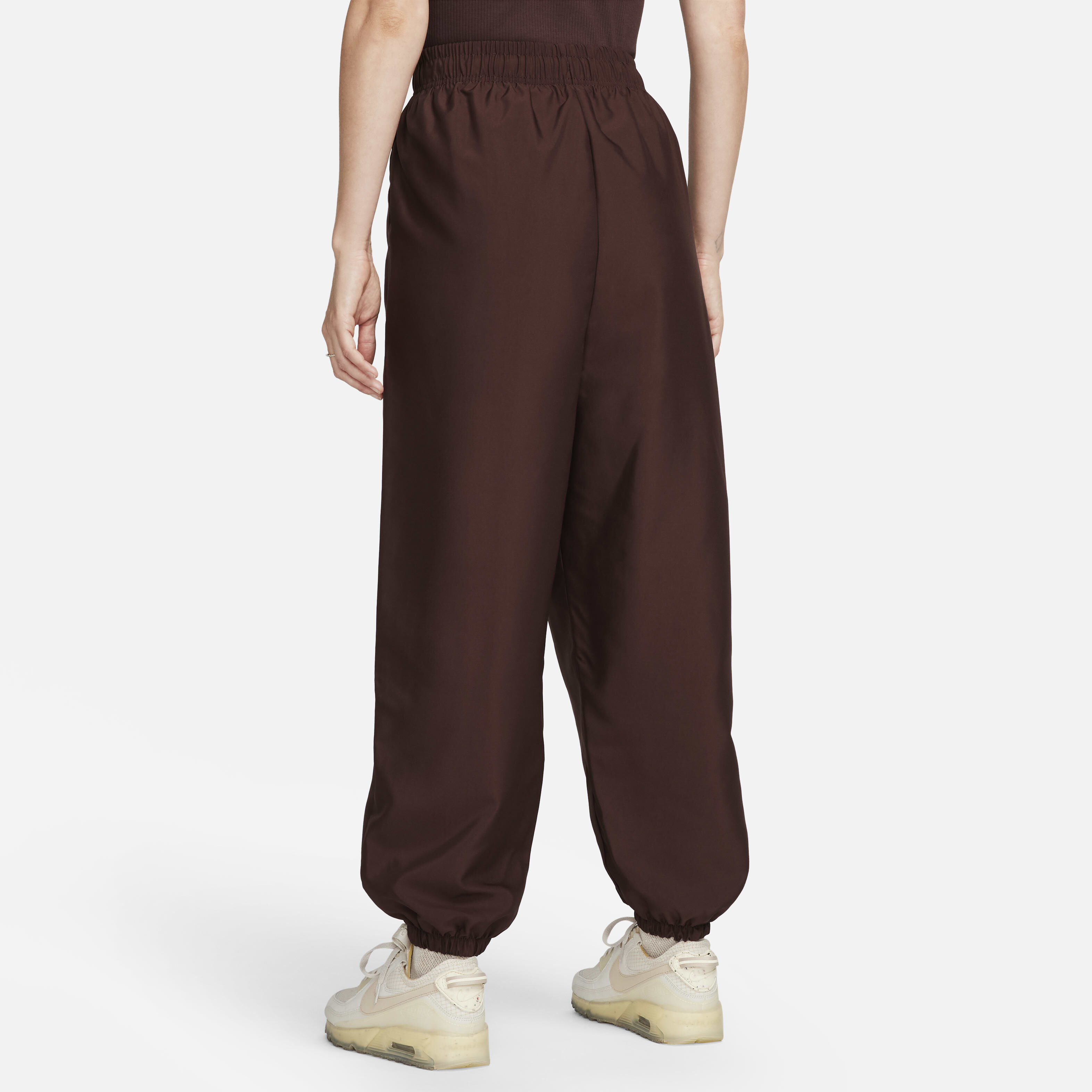 نايكي سبورتسوير image number 1