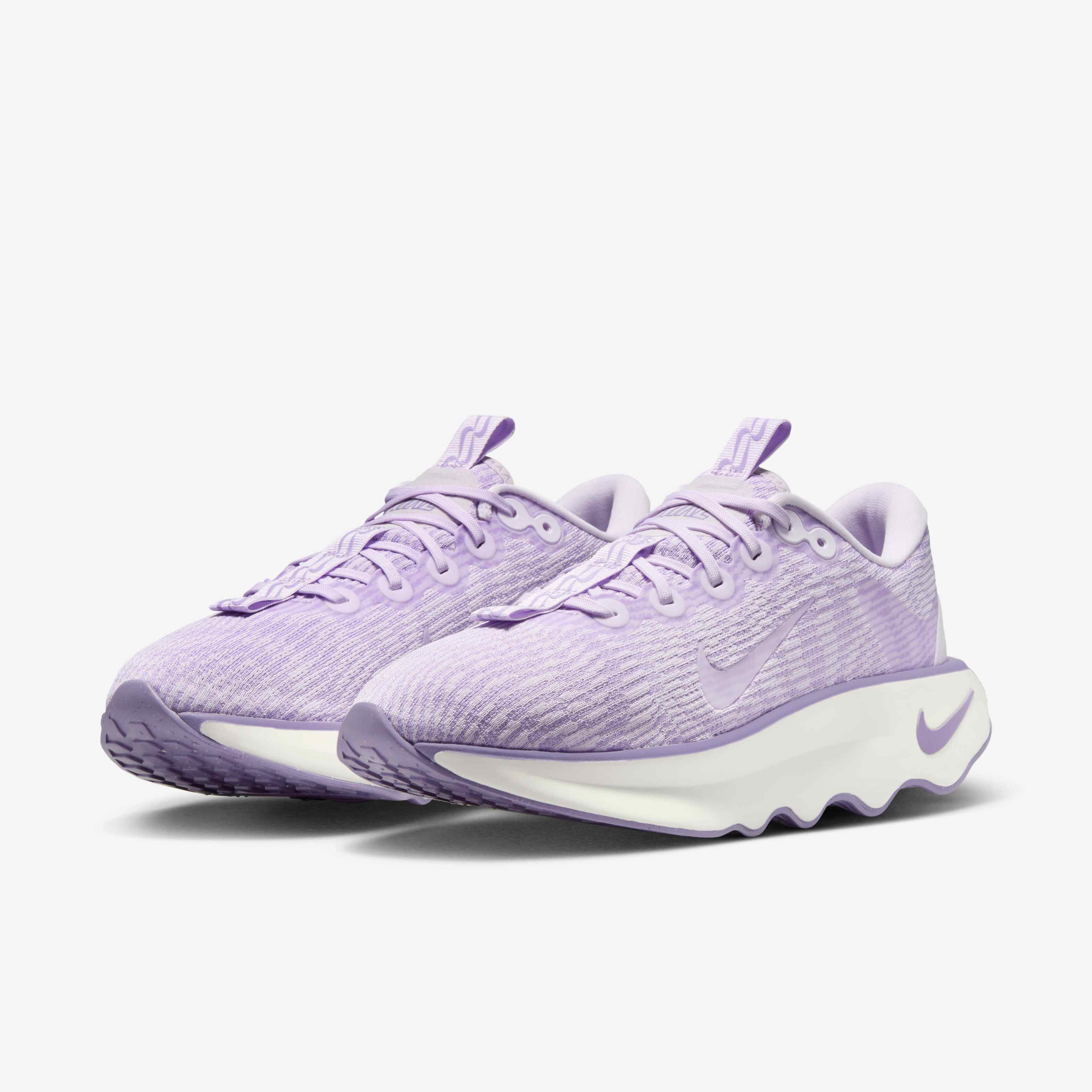 Nike Motiva image number 4