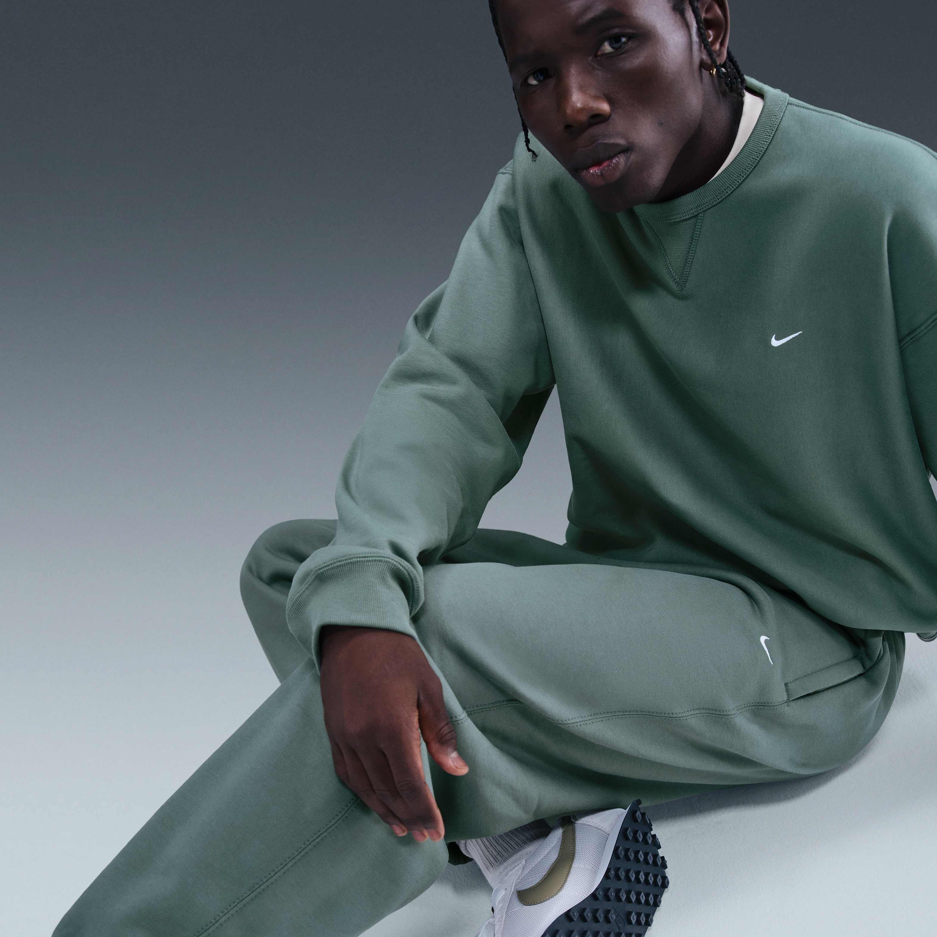 نايكي سولو سووش image number 4