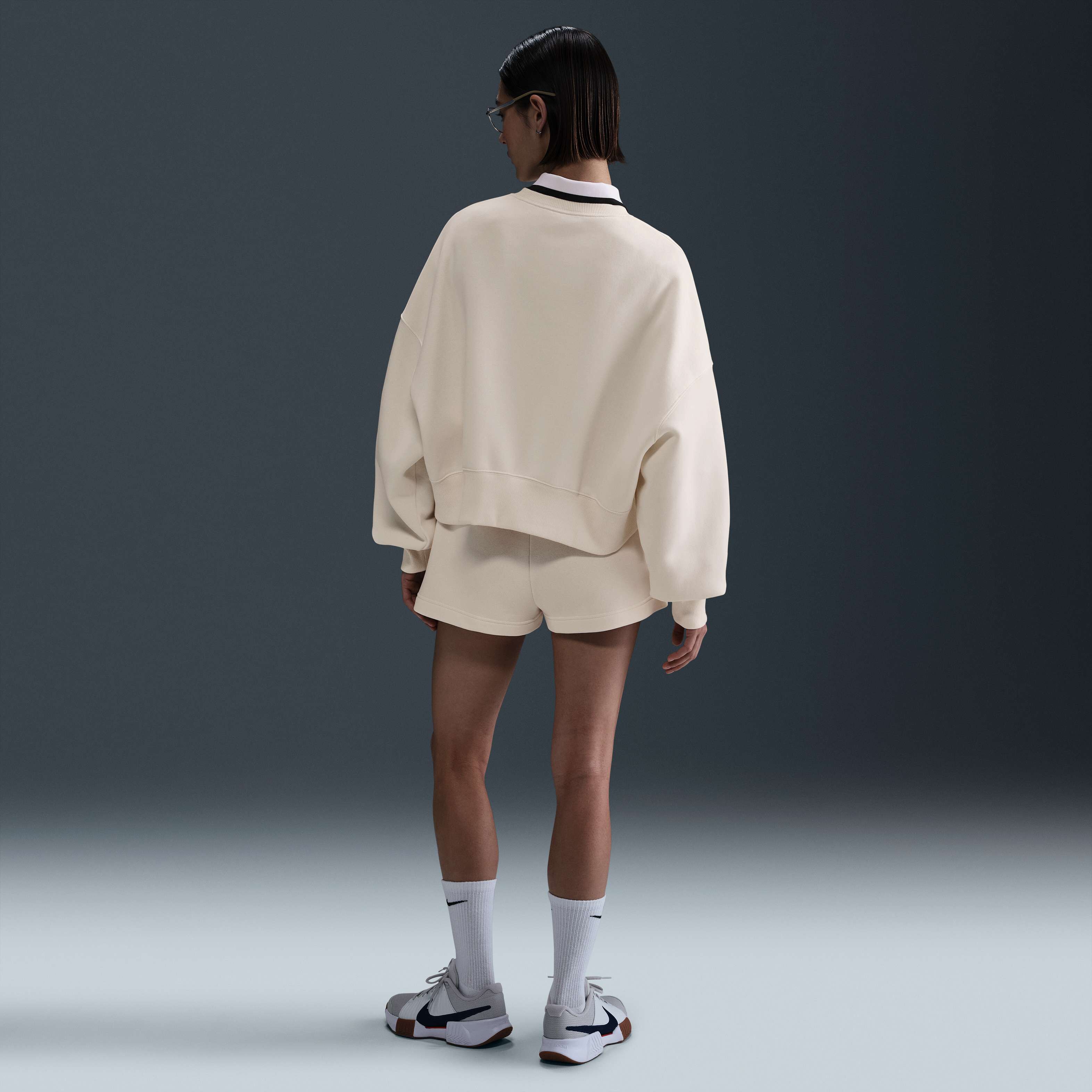 نايكي كورت هيرتدج فينيكس فليس image number 3