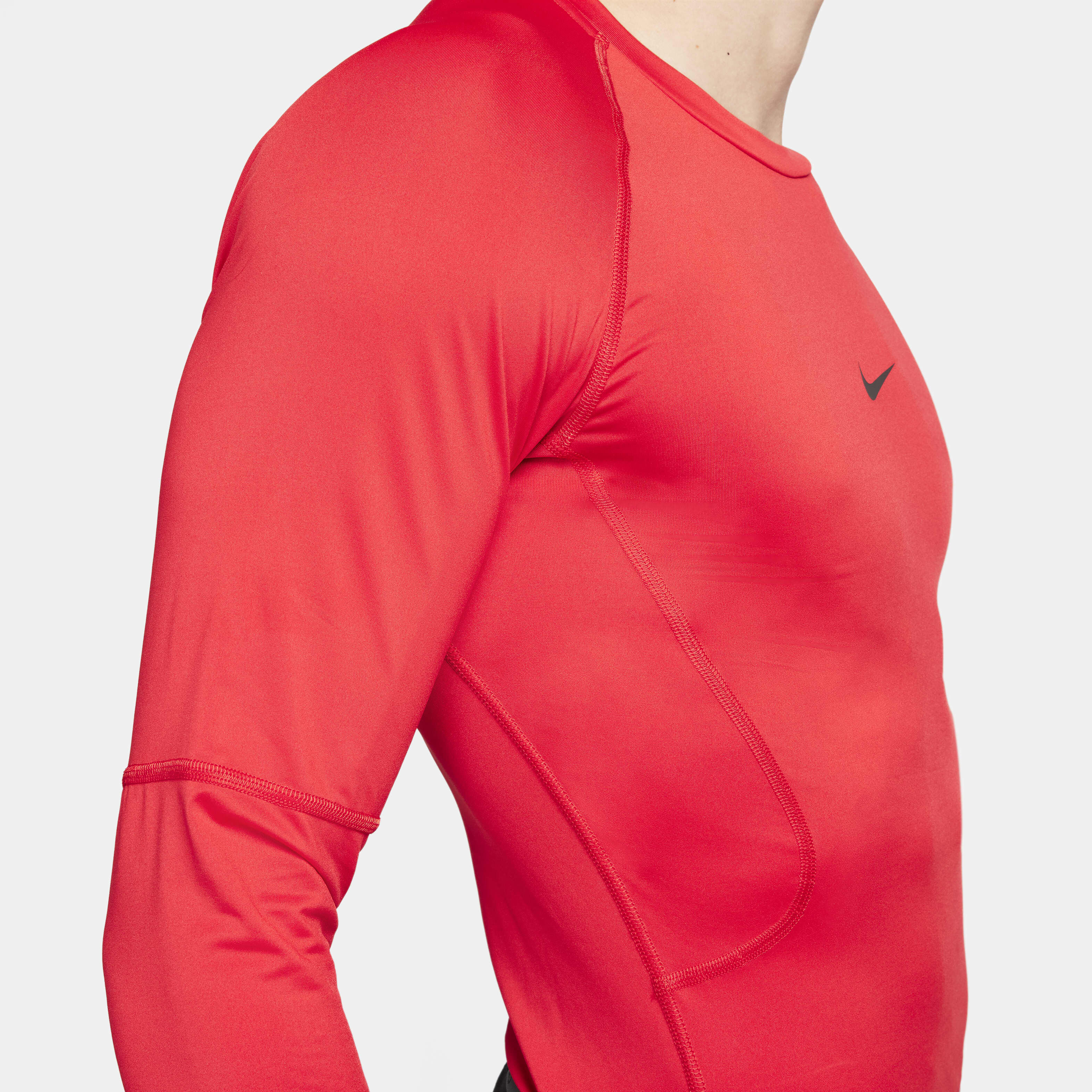Tight long sleeve shirt nike clearance