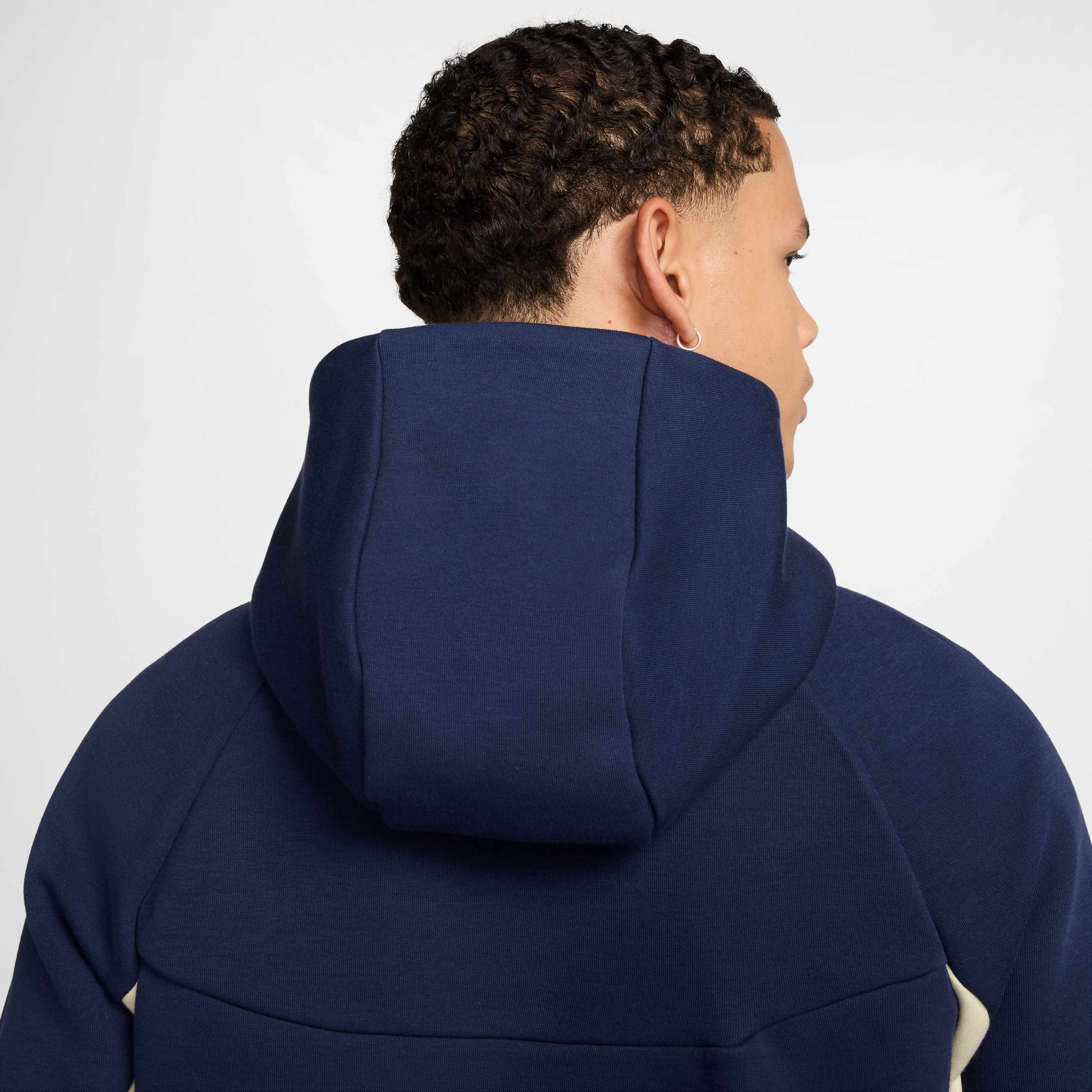 Nike Sportswear Tech image number 8