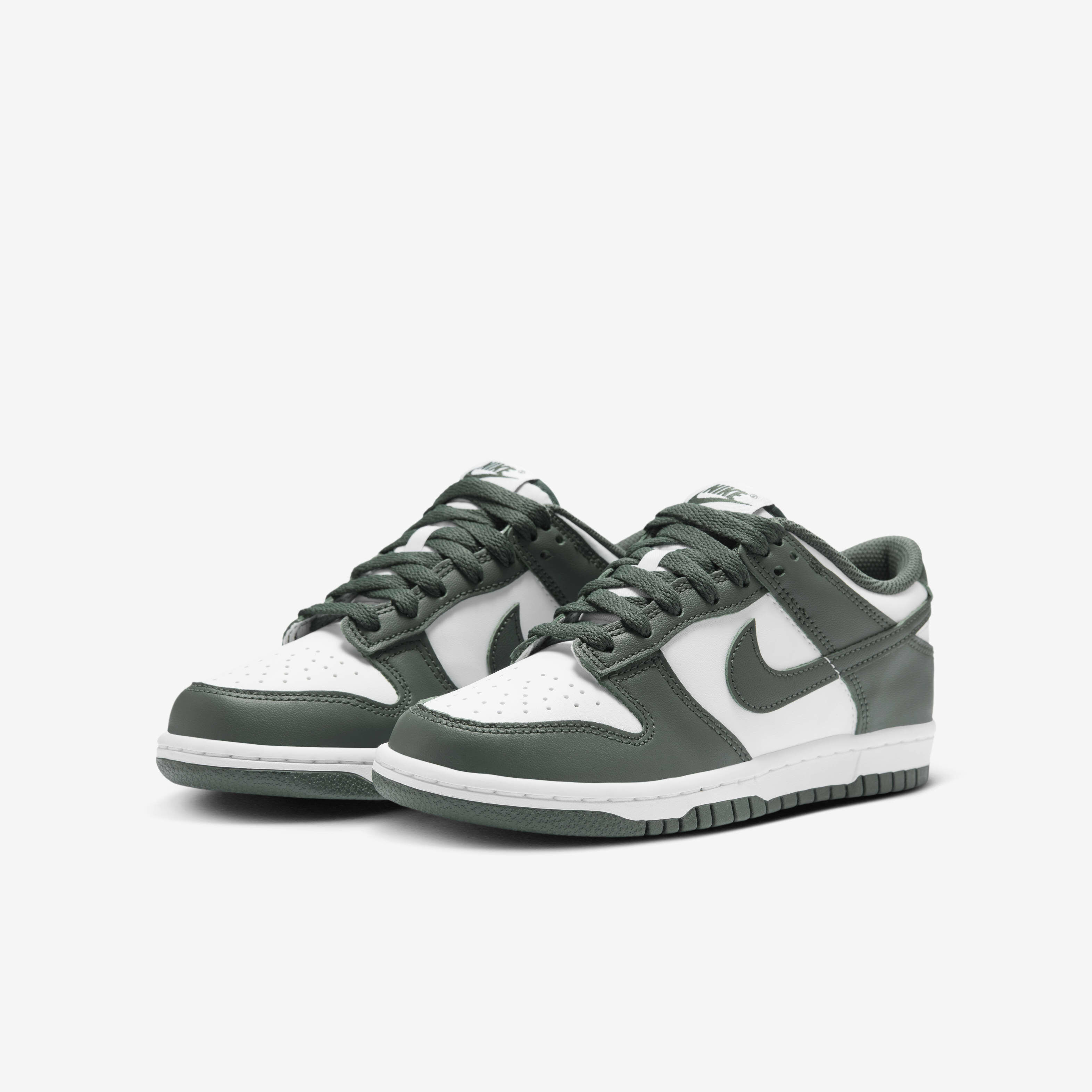 Nike Dunk Low image number 4