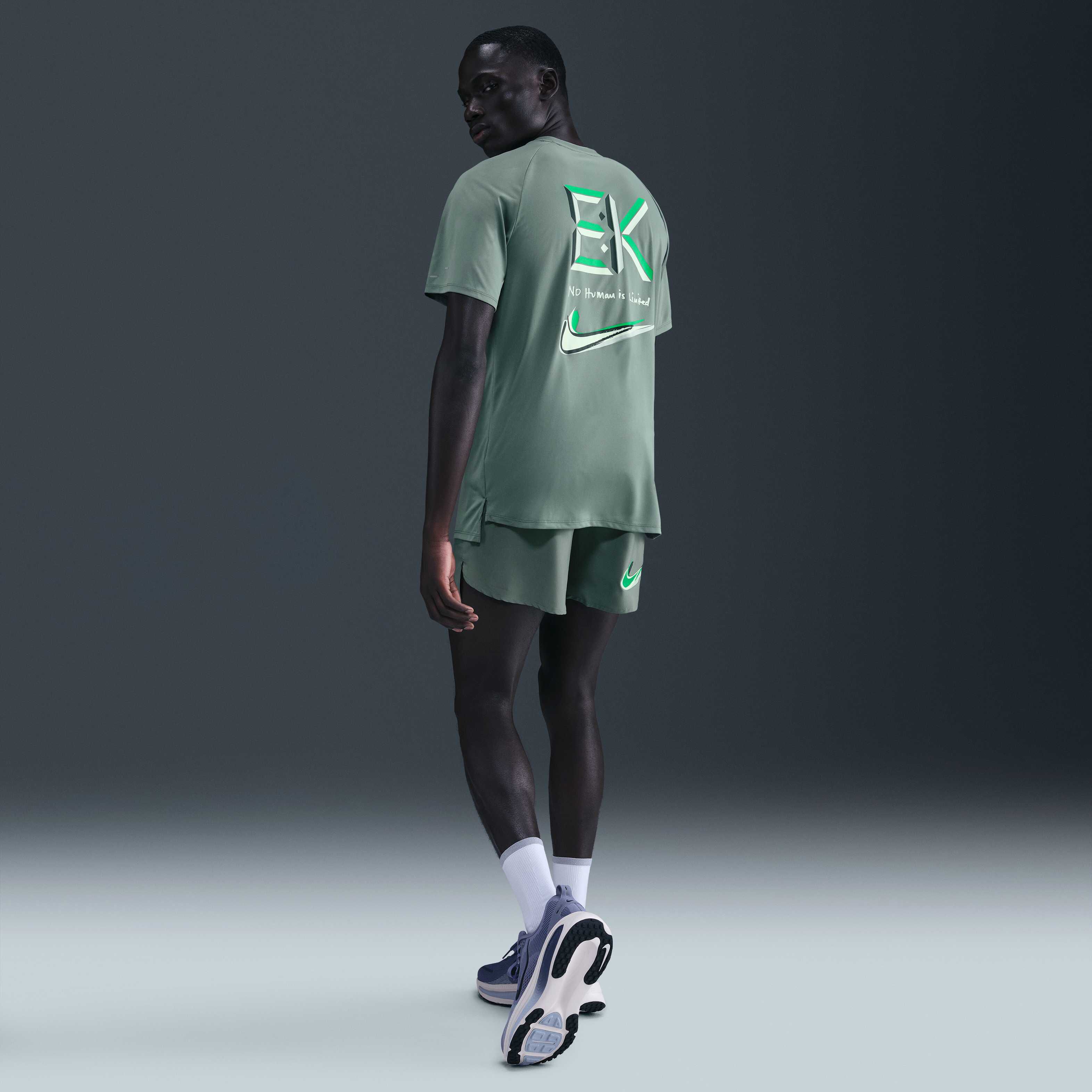 Nike Stride 'Eliud Kipchoge' image number 4
