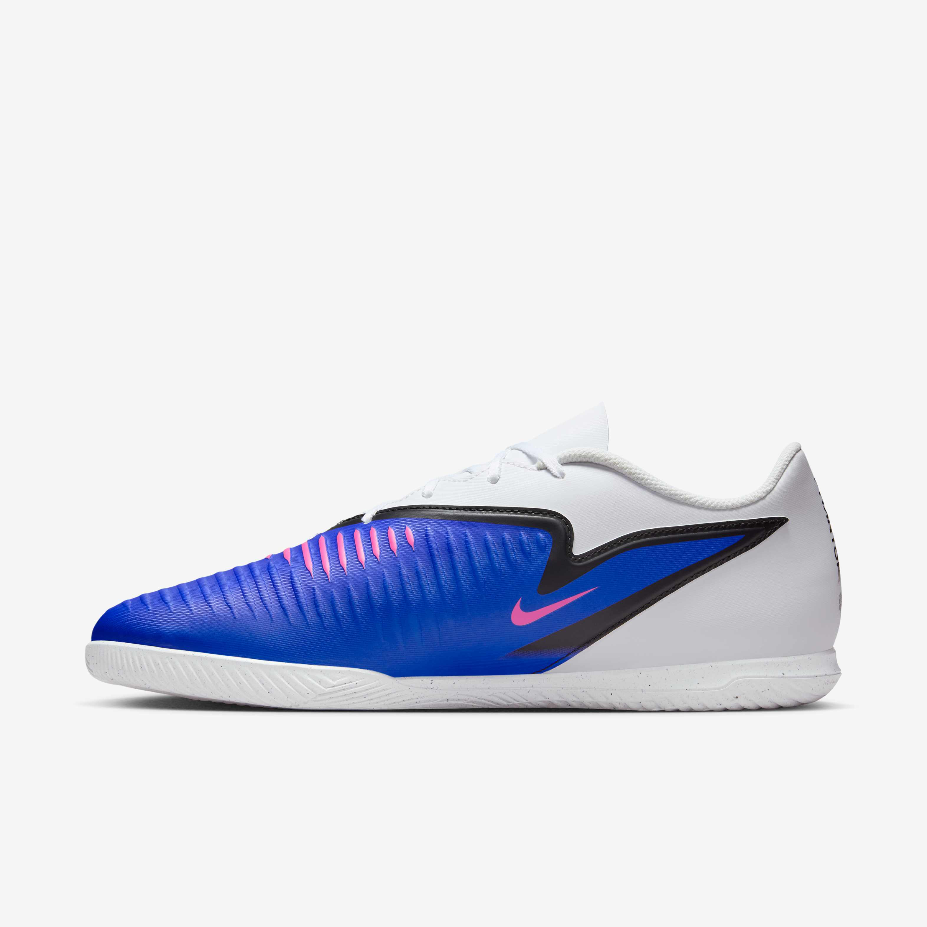 Nike Phantom 6 Low Club image number 0