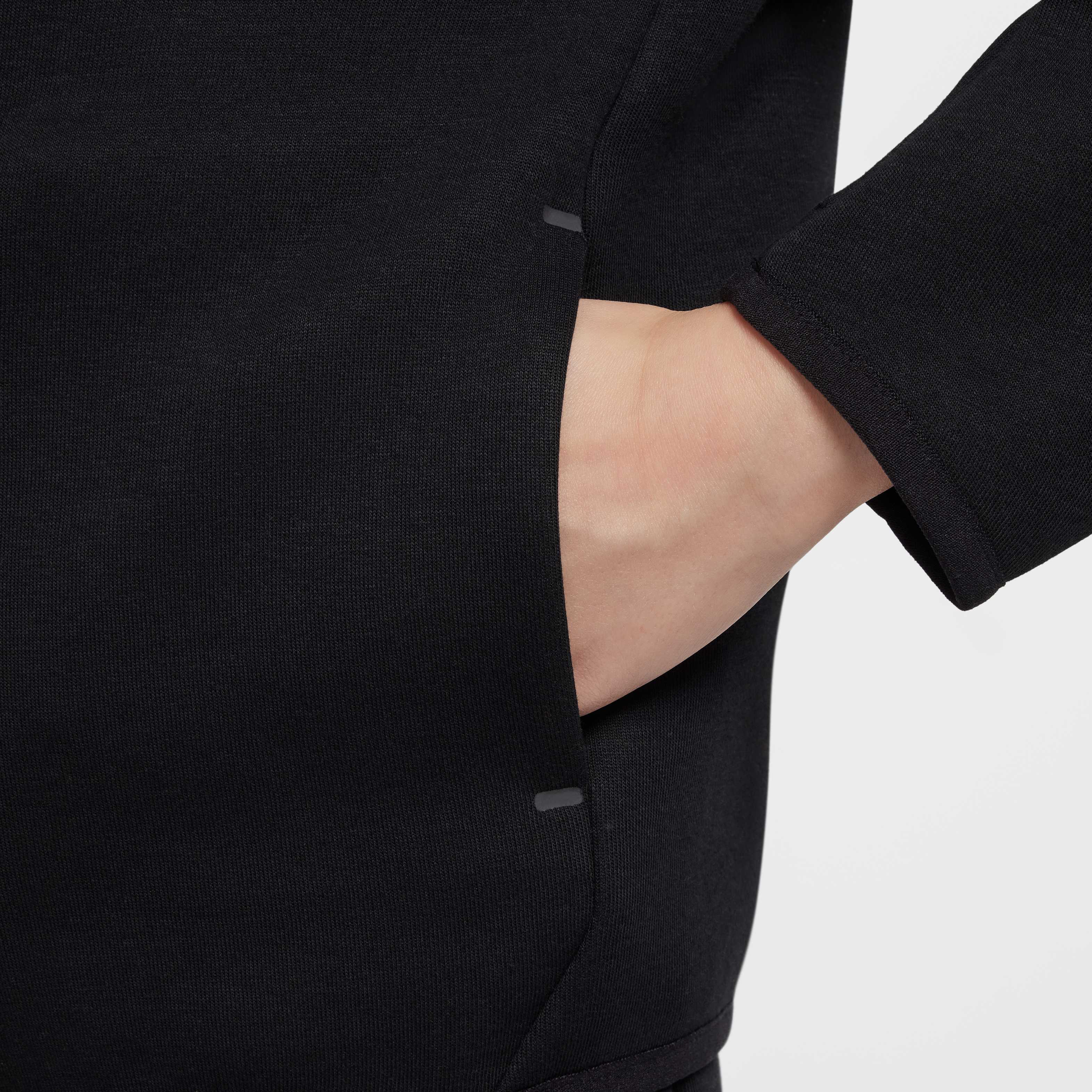 نايكي سبورتسوير image number 5