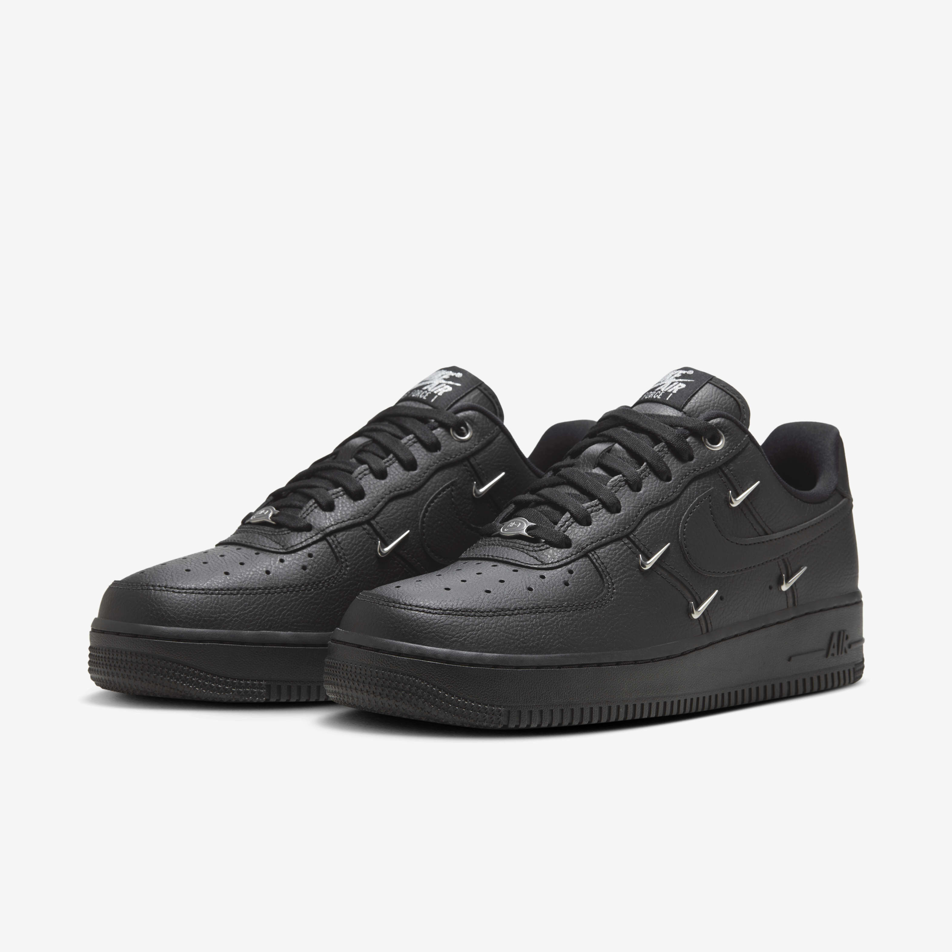 Nike Air Force 1 07 LX