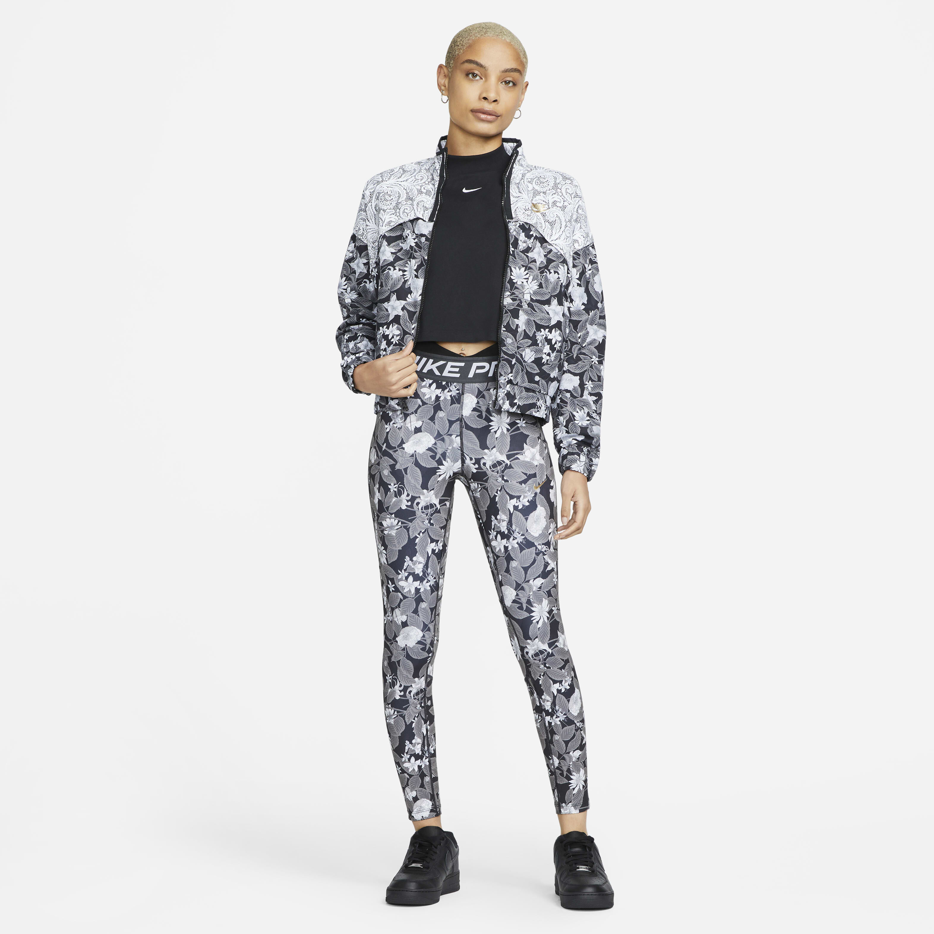 Serena Williams Design Crew image number 5