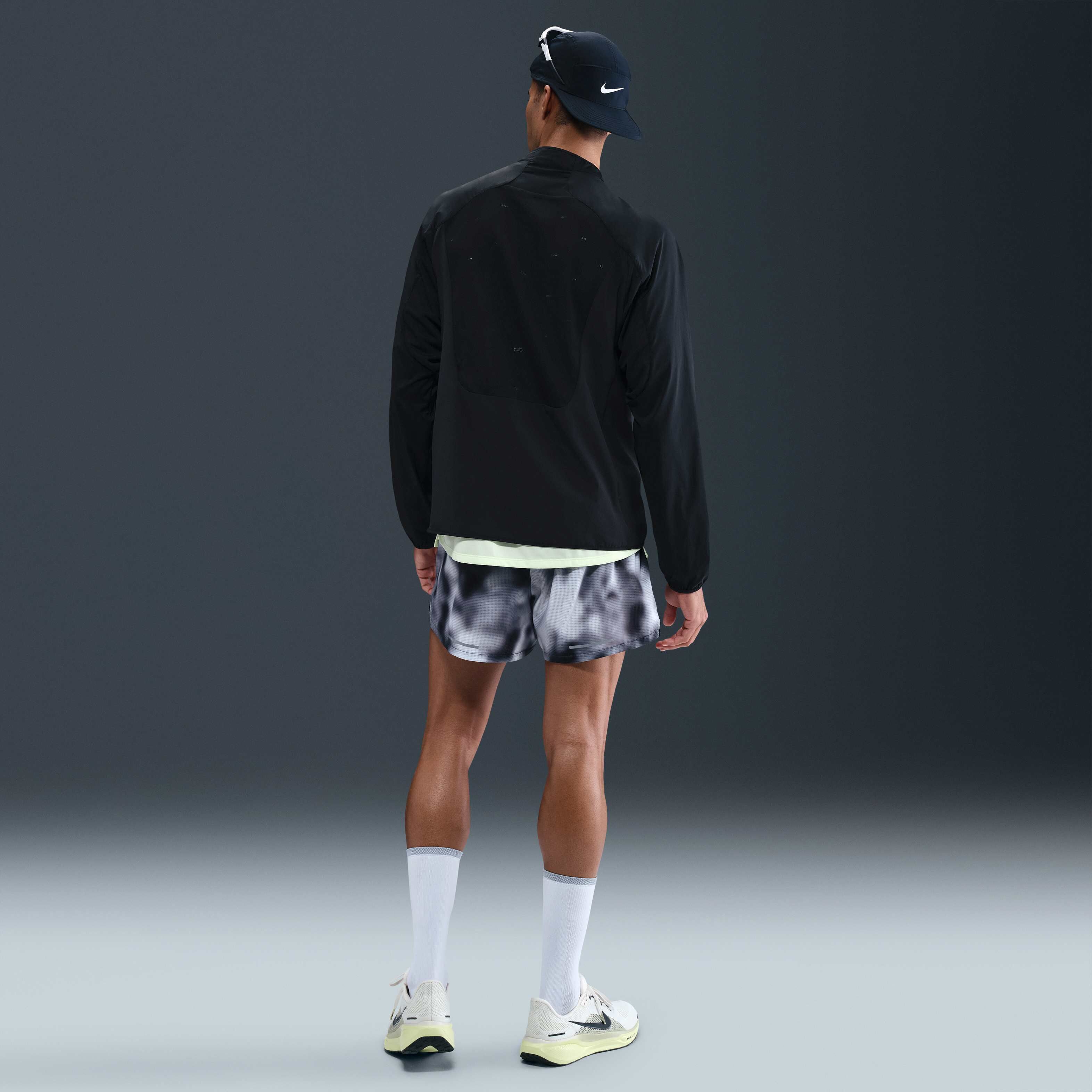 Nike Run image number 4