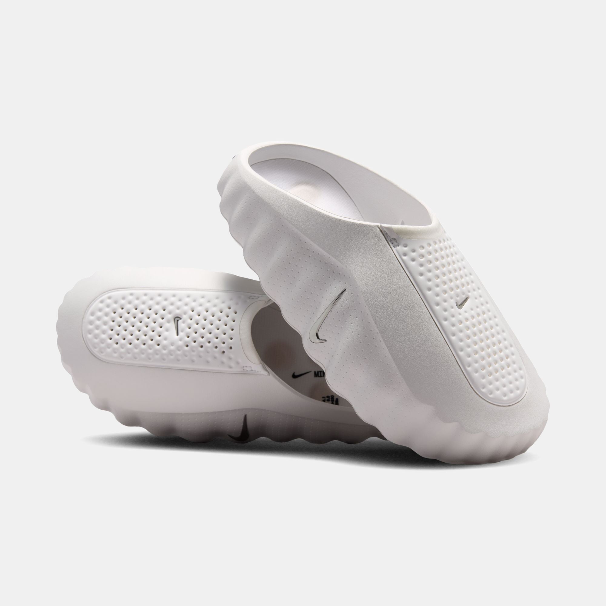 Buy Nike Mind 001 Women's Pregame Mules - Summit White/Metallic