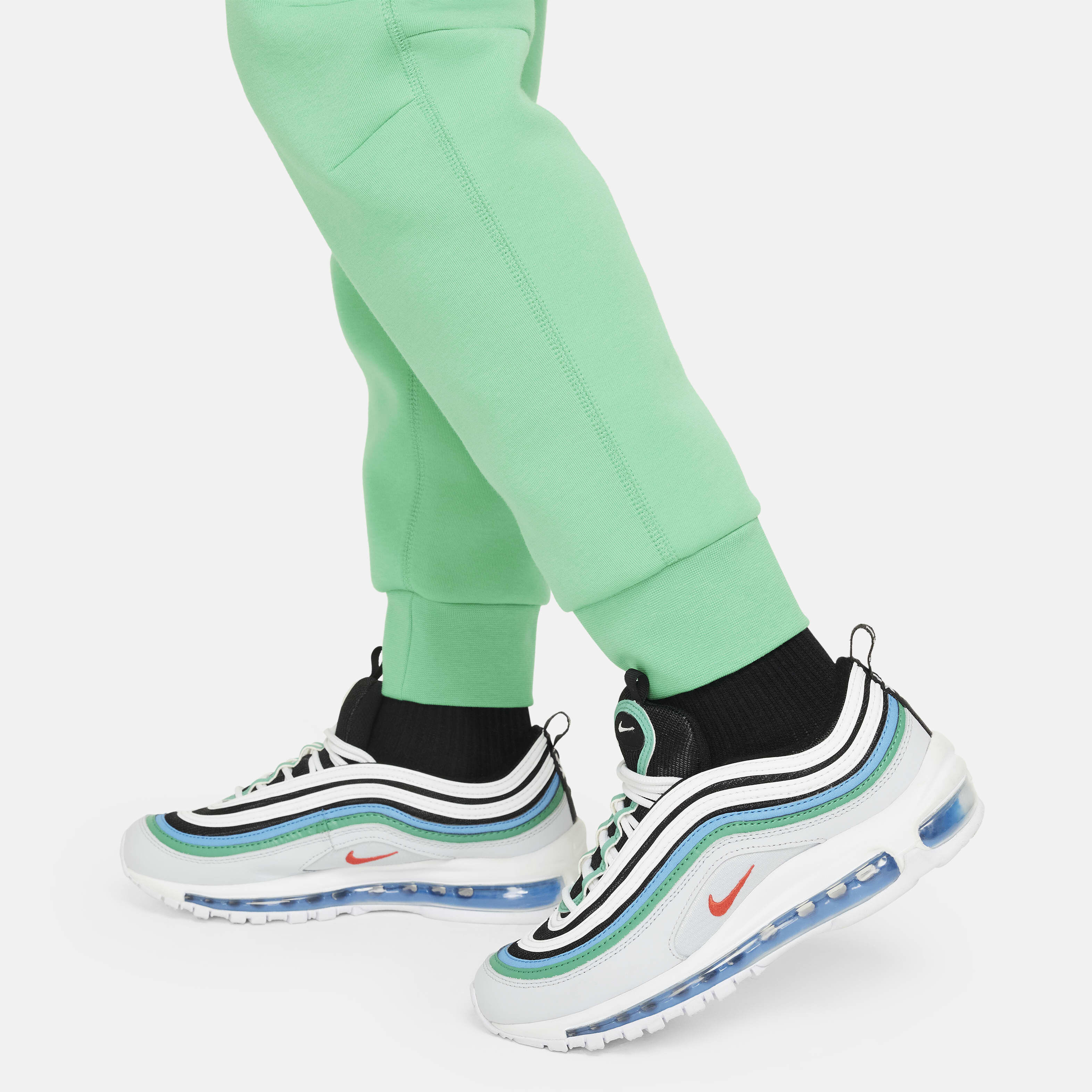 Nike Sportswear Tech Fleece image number 4