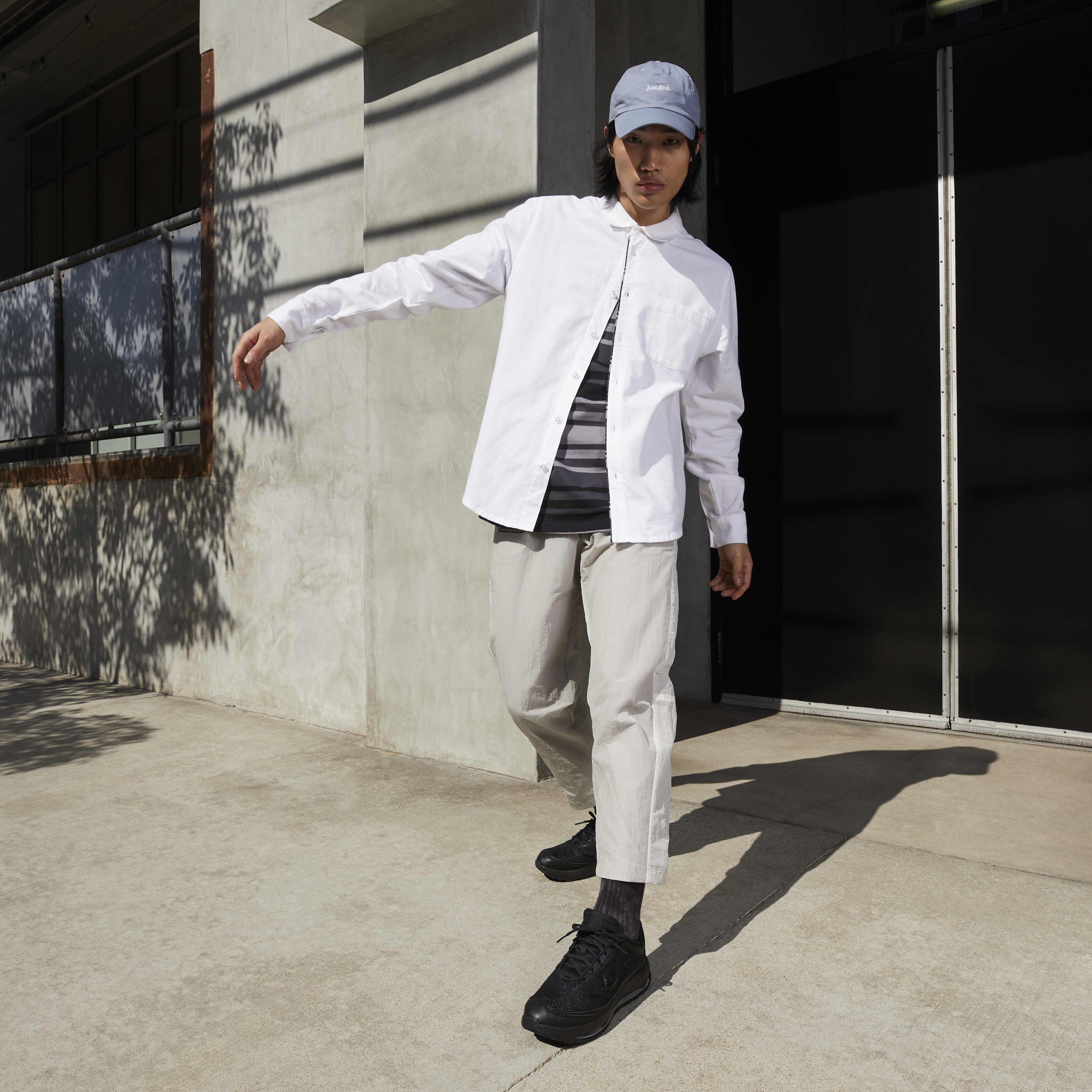 Nike Air Max AP image number 9