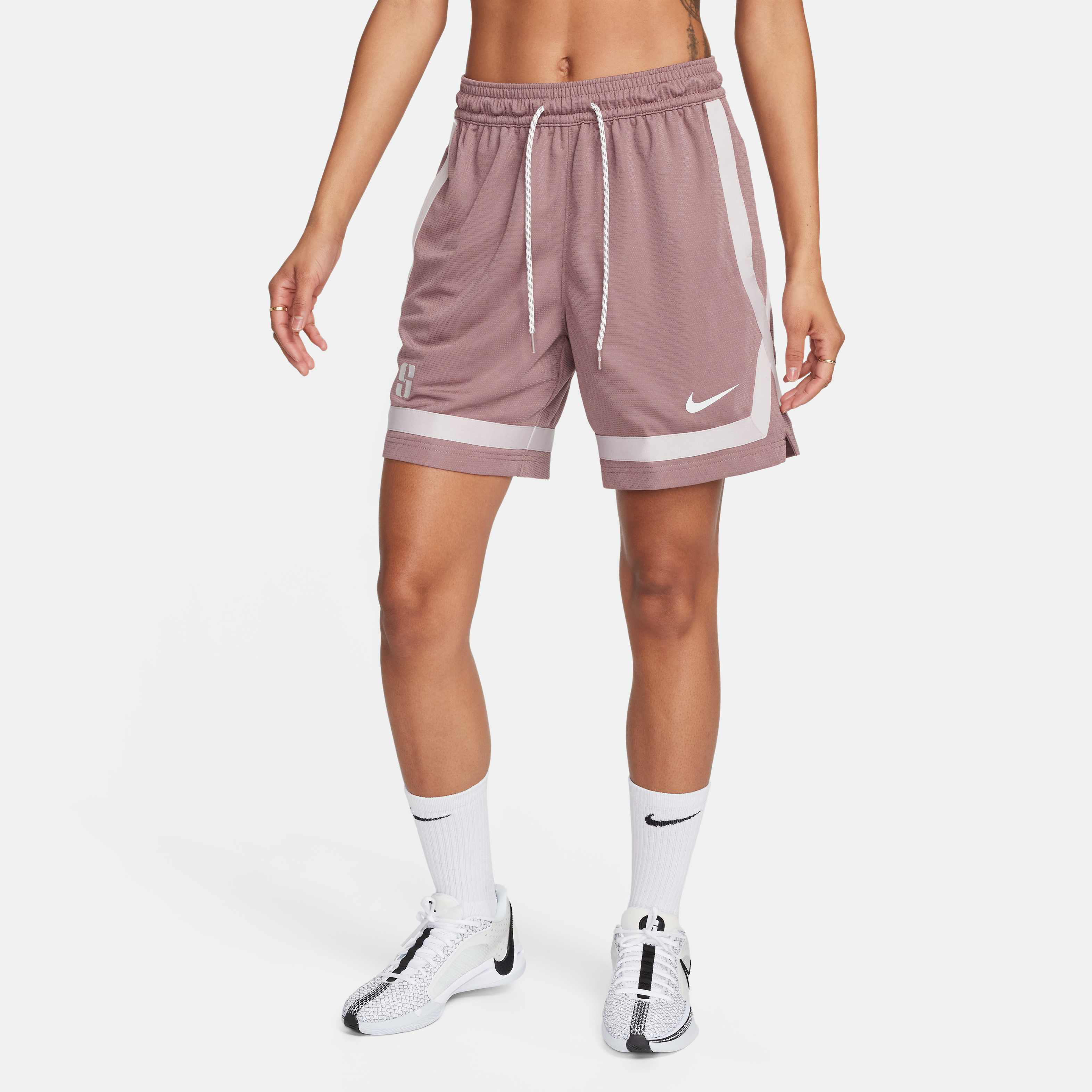 سابرينا image number 0