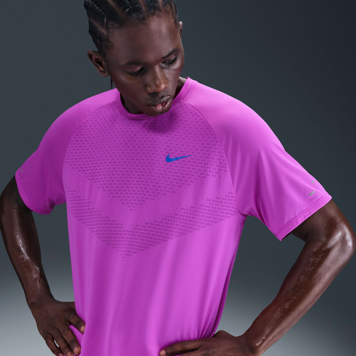 قمصان وتيشرتات للجري-نايكي, نايكي سترايد, تيشيرت دراي-فت ADV بأكمام قصيرة للرجال