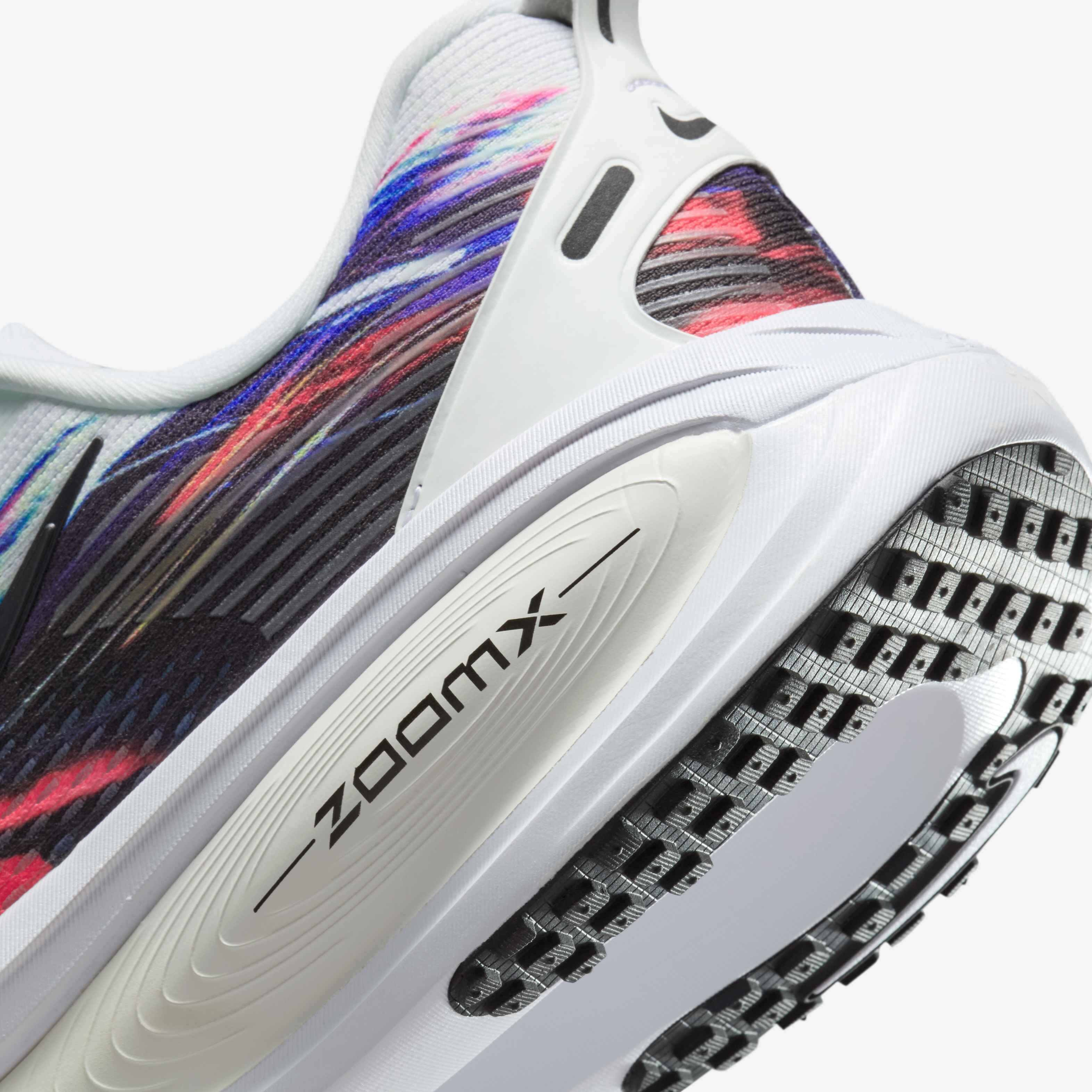 Nike Vomero 18 SE image number 7