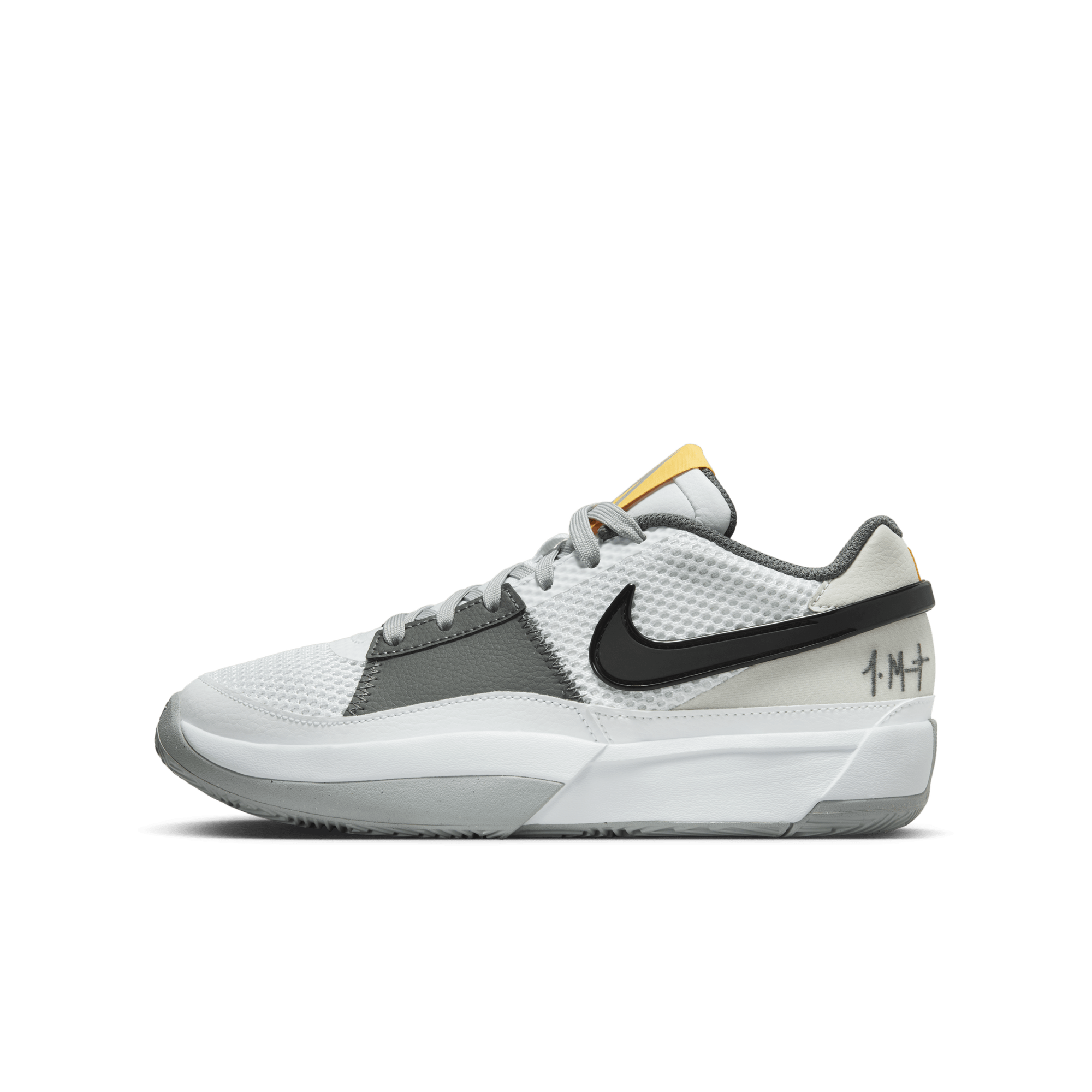 Basketball sales shoes junior