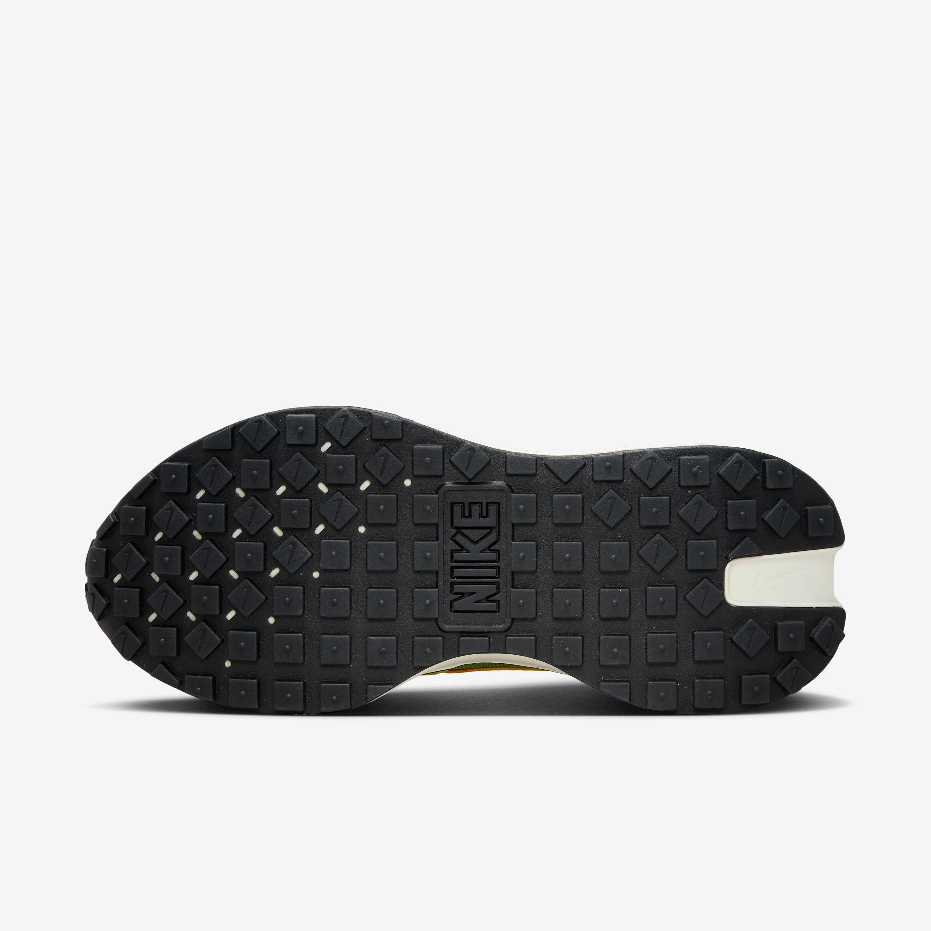 نايكي فينيكس وافل image number 2