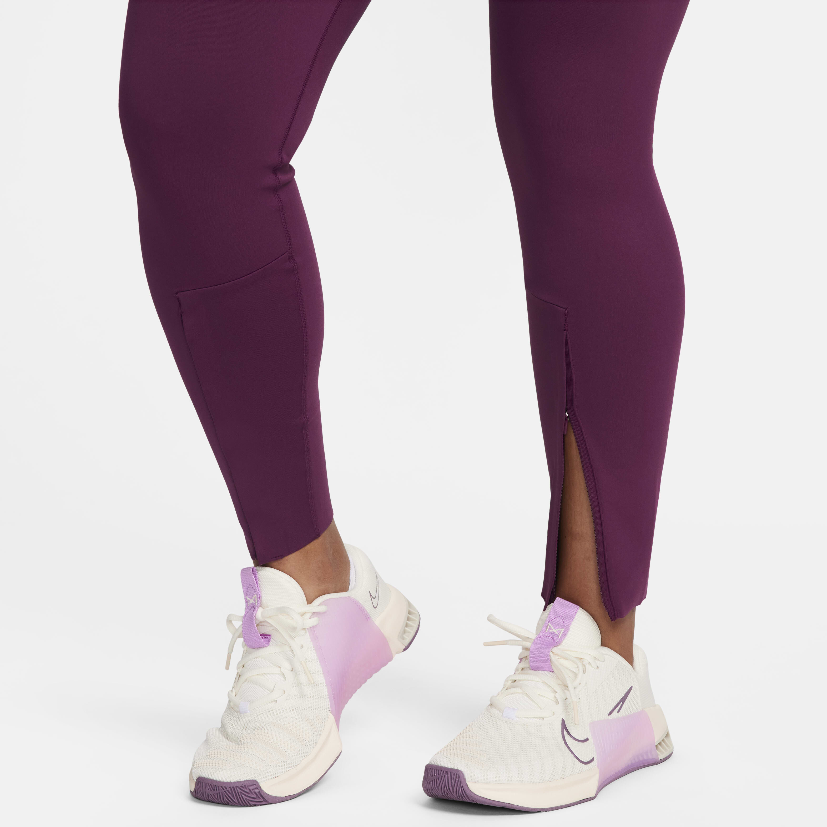 Nike Universa image number 6