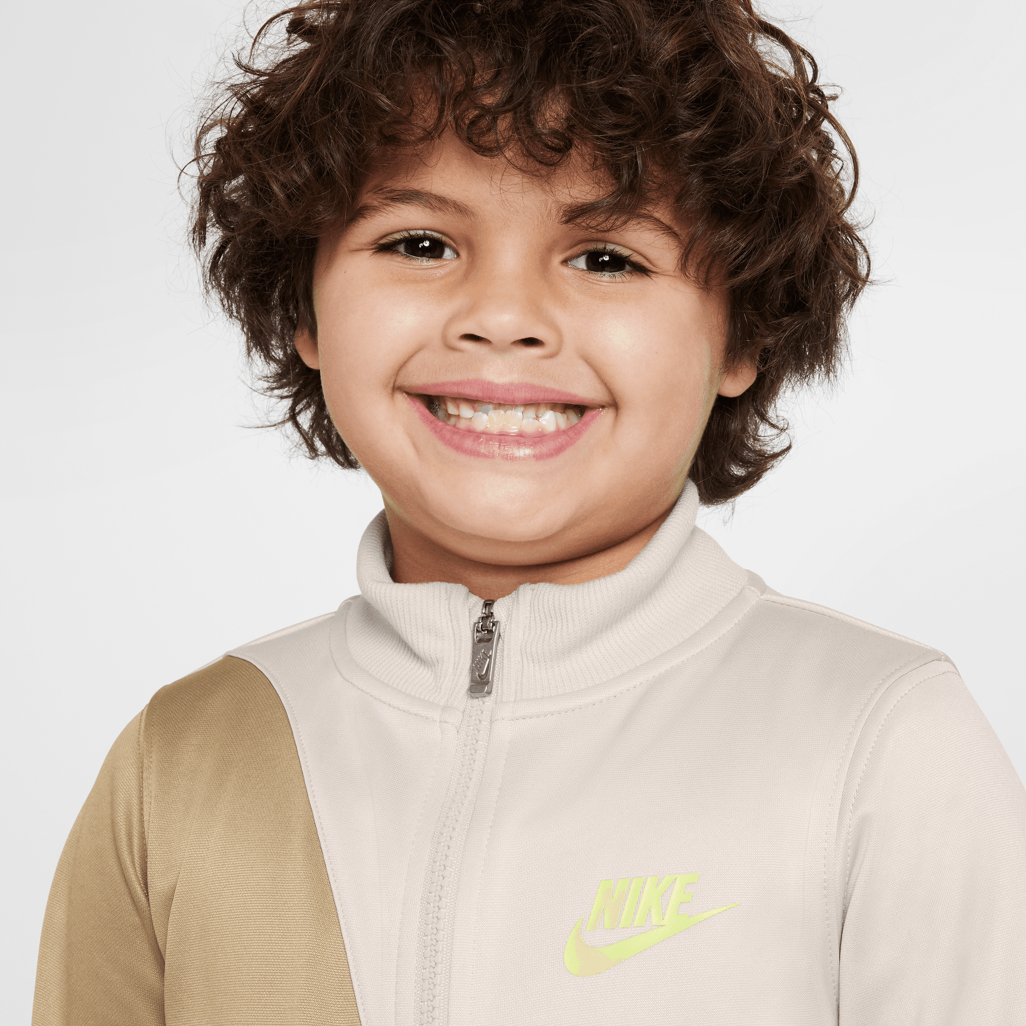 Nike Dri-FIT Sportswear image number 3