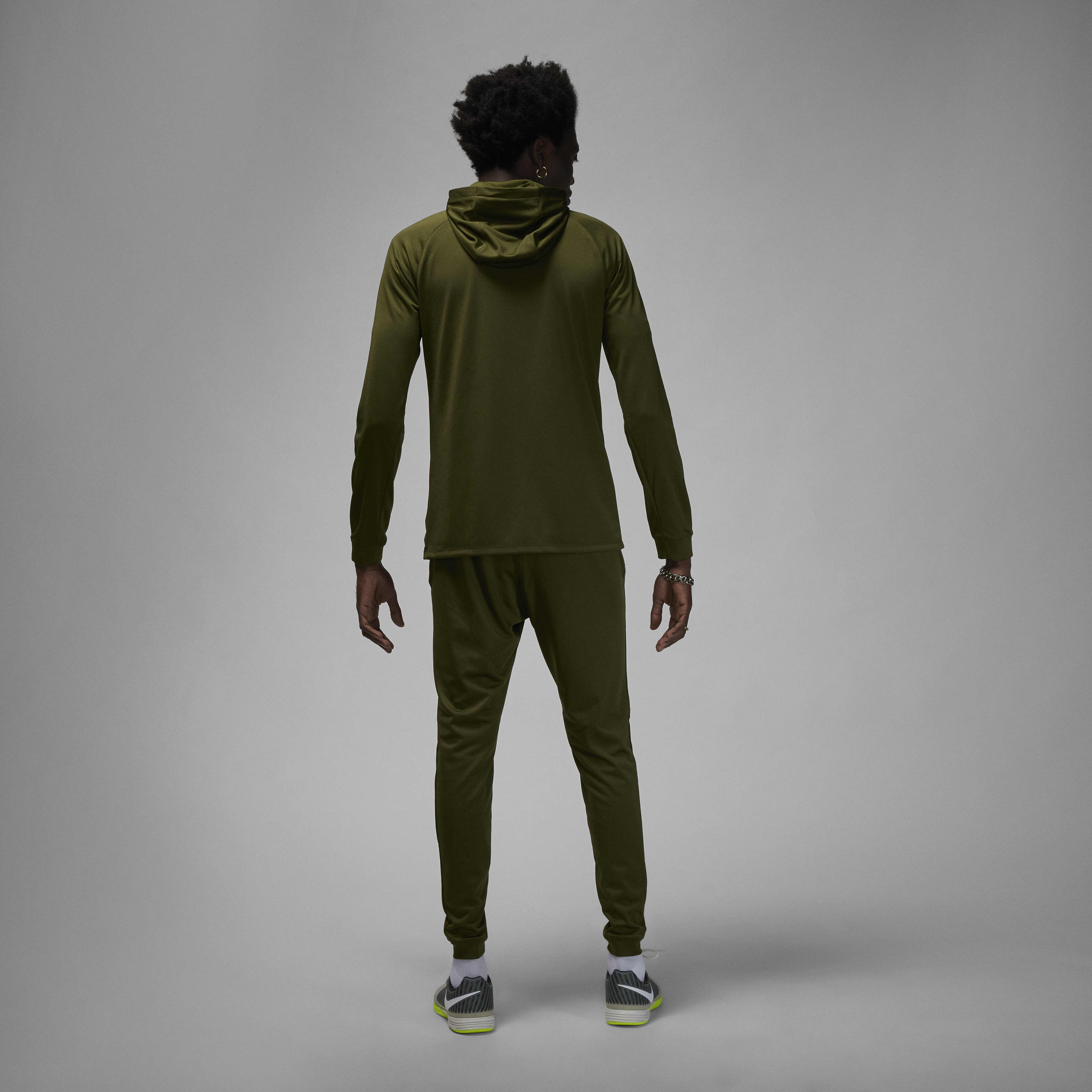 Paris Saint-Germain Strike Fourth image number 1