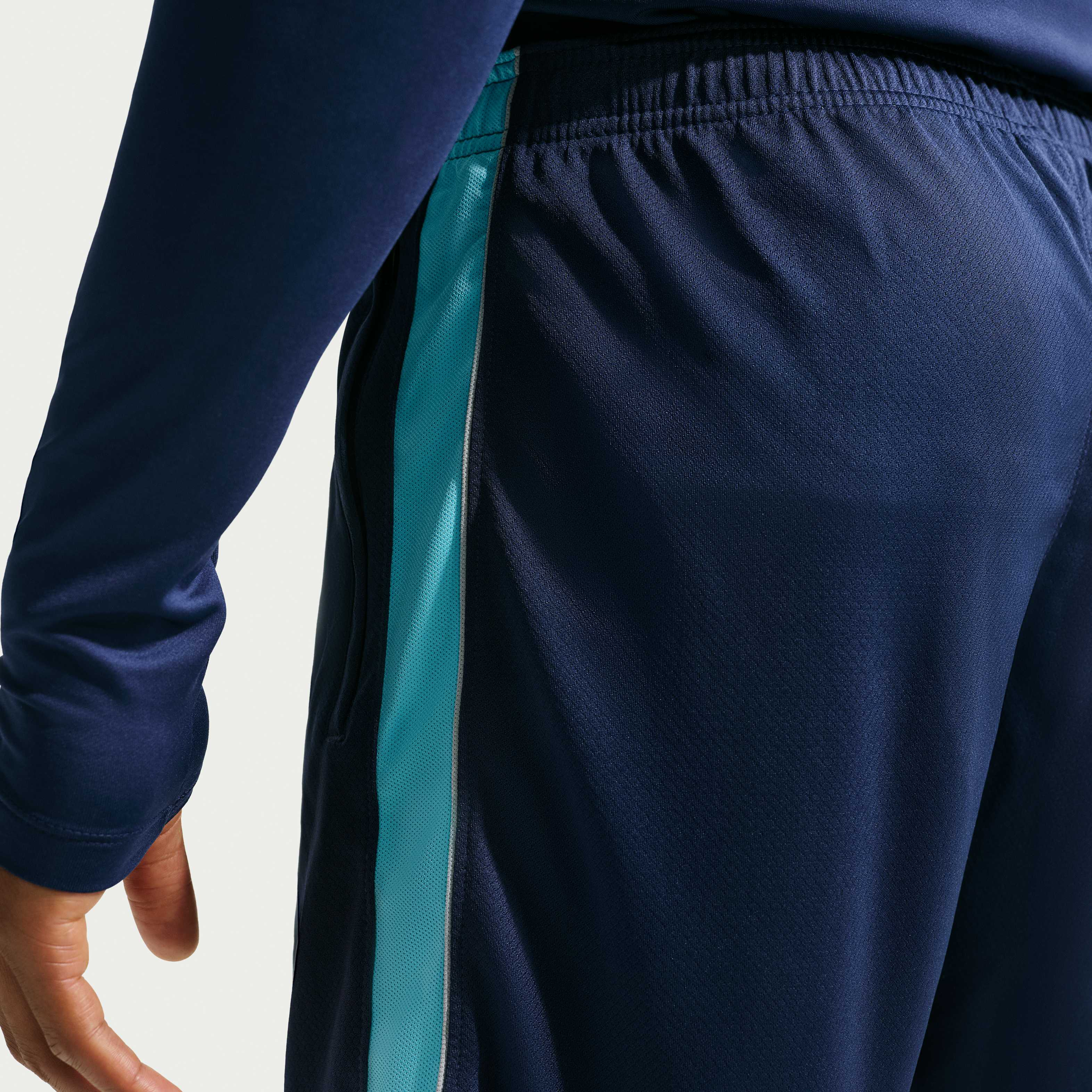 Nike Strike image number 2