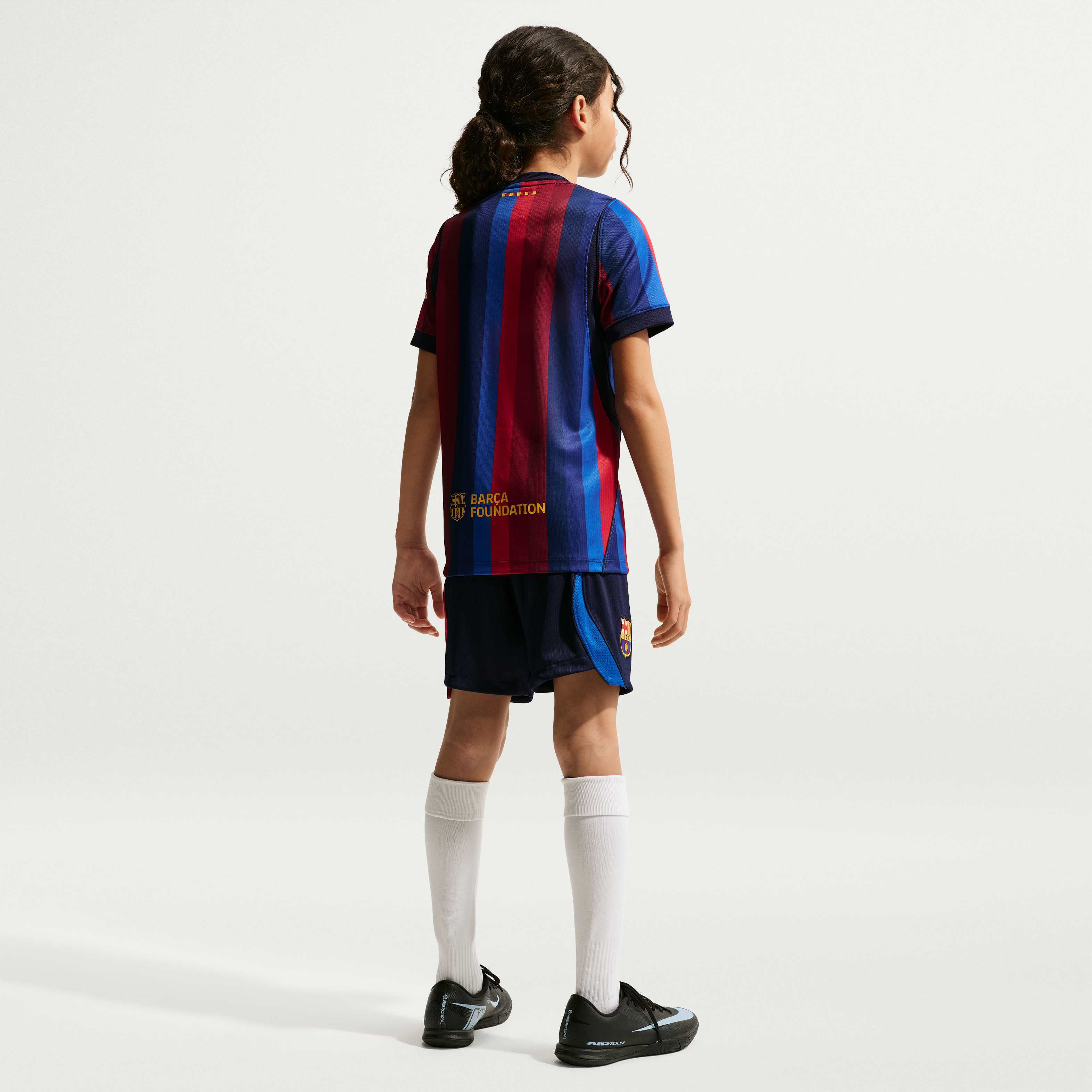 برشلونة الأساسي 27/2026 ستاديوم image number 6