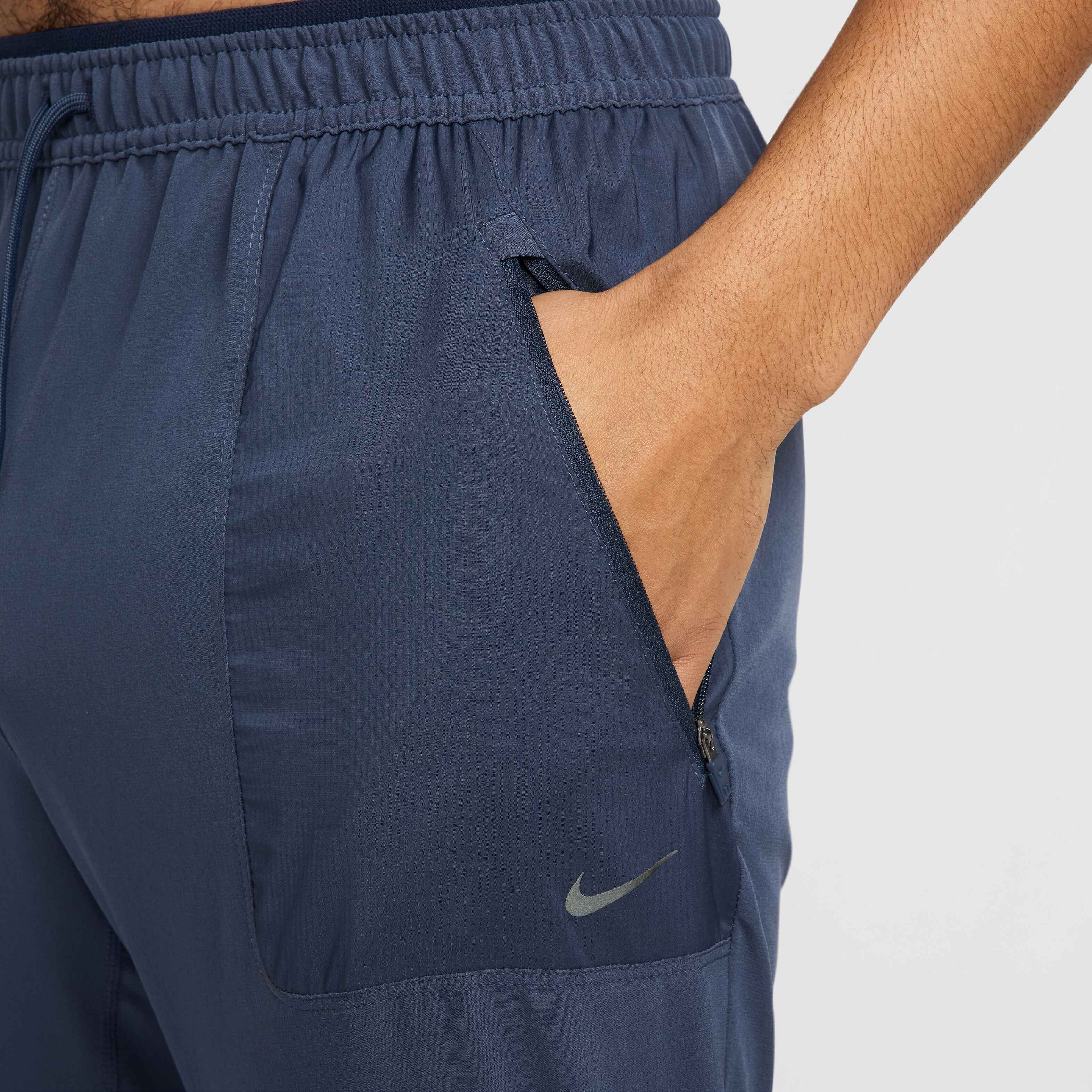 ウォーキング・ランニングウェア NIKE PHENOM MEN'S RUNNING PANTS ナイキ ランディビジョン ランニングパンツ メンズ M 黒