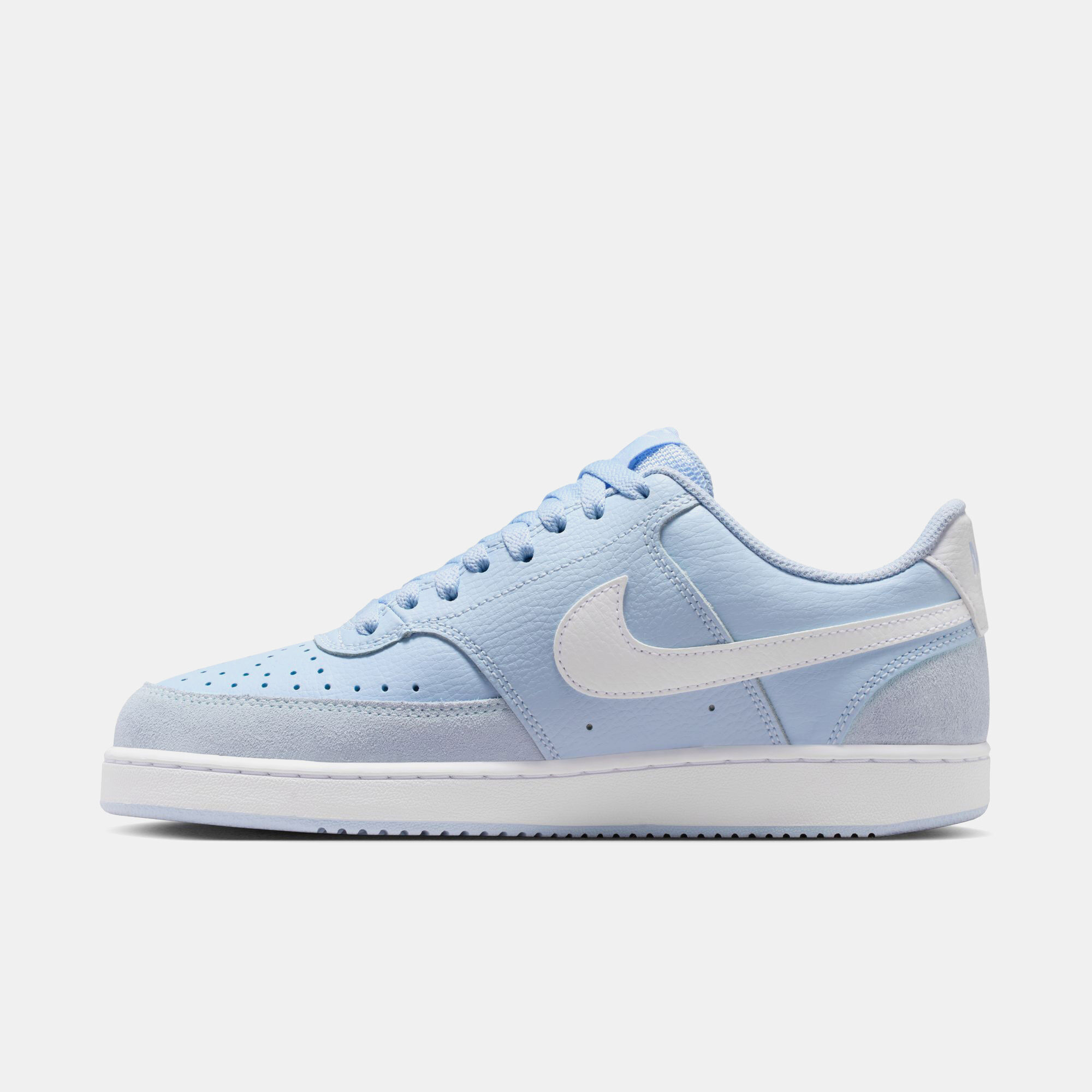 Nike Court Vision Low Suede image number 4