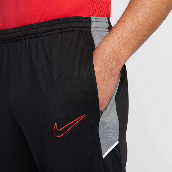 Nike Academy image number 3 Nike Academy image number 3