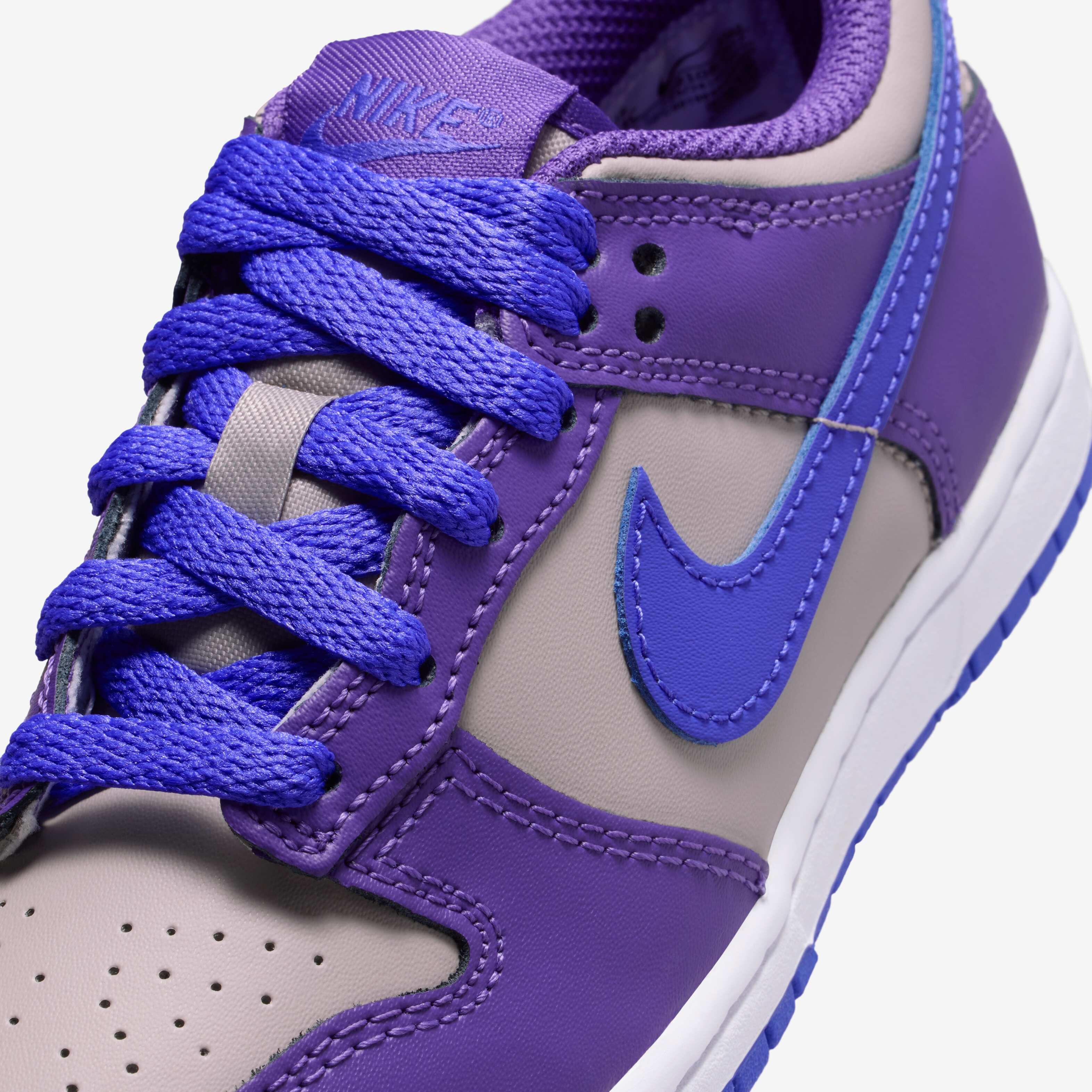 Nike Dunk Low image number 6
