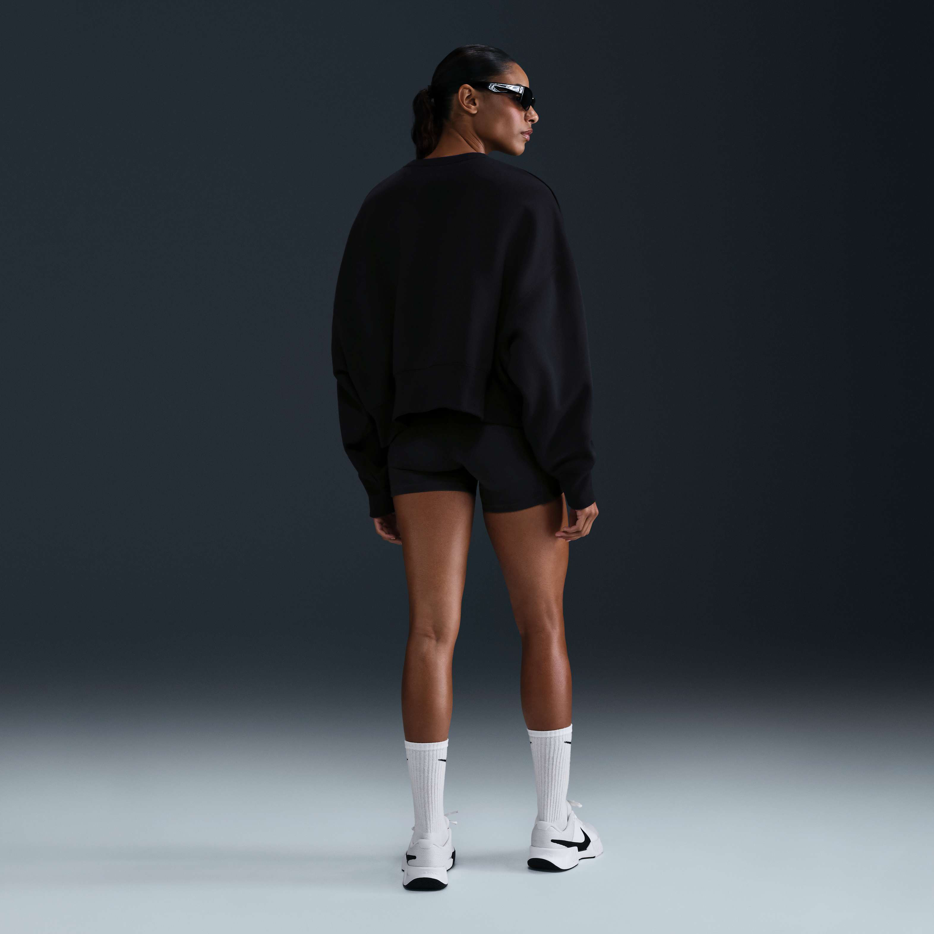 NikeCourt Phoenix Fleece image number 4