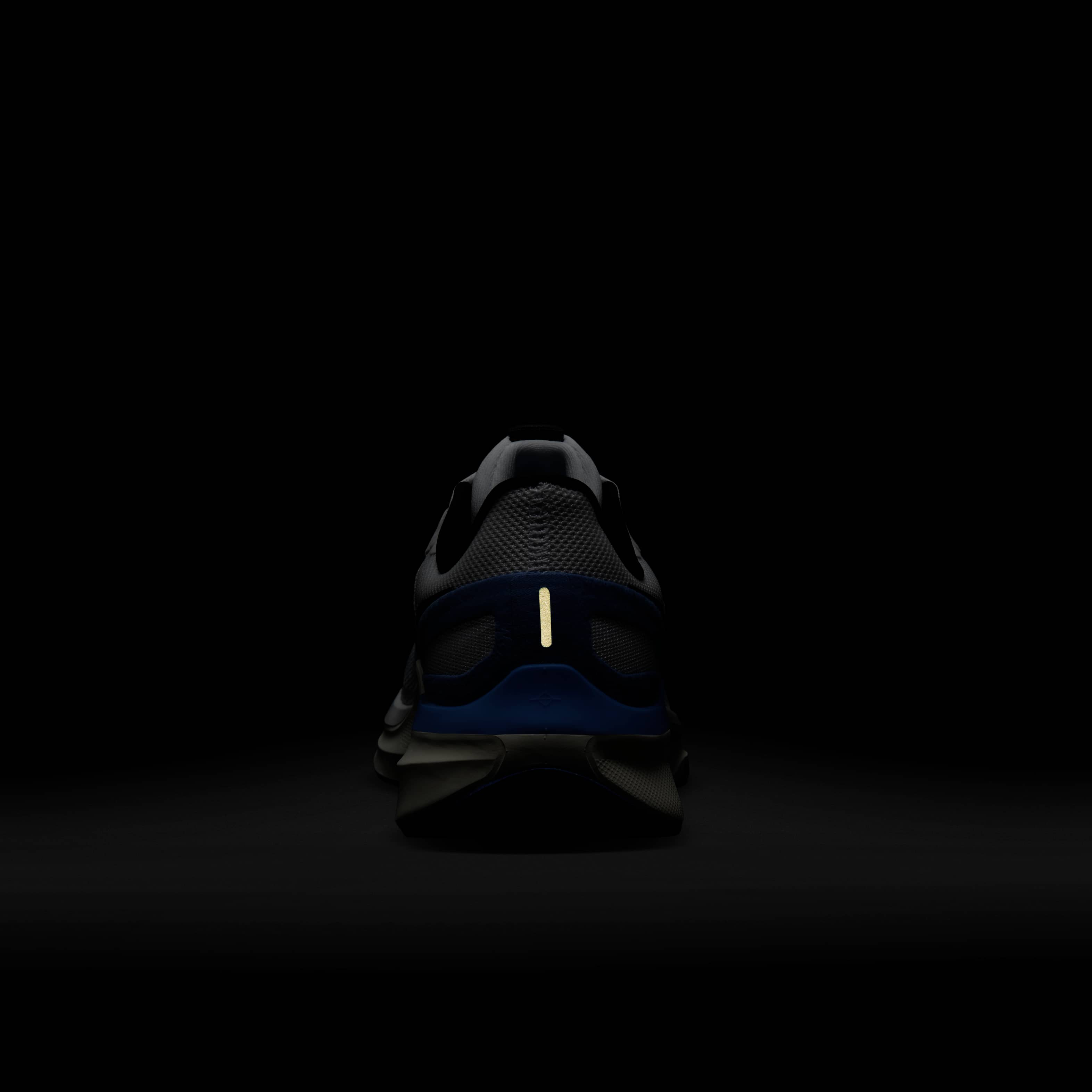 Nike Structure 25 image number 8