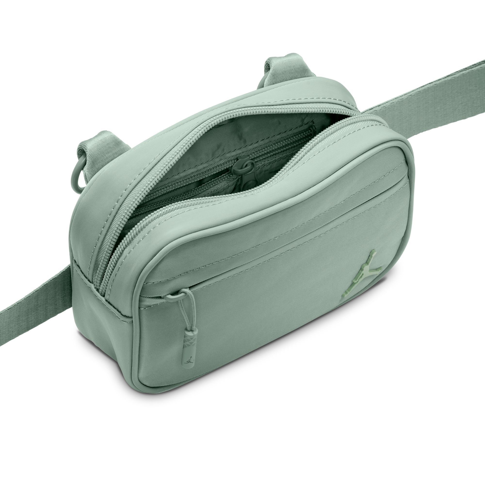 【NIKE】Jordan Alpha カメラバッグ Jordan Alpha Camera Bag (1L). Nike JP