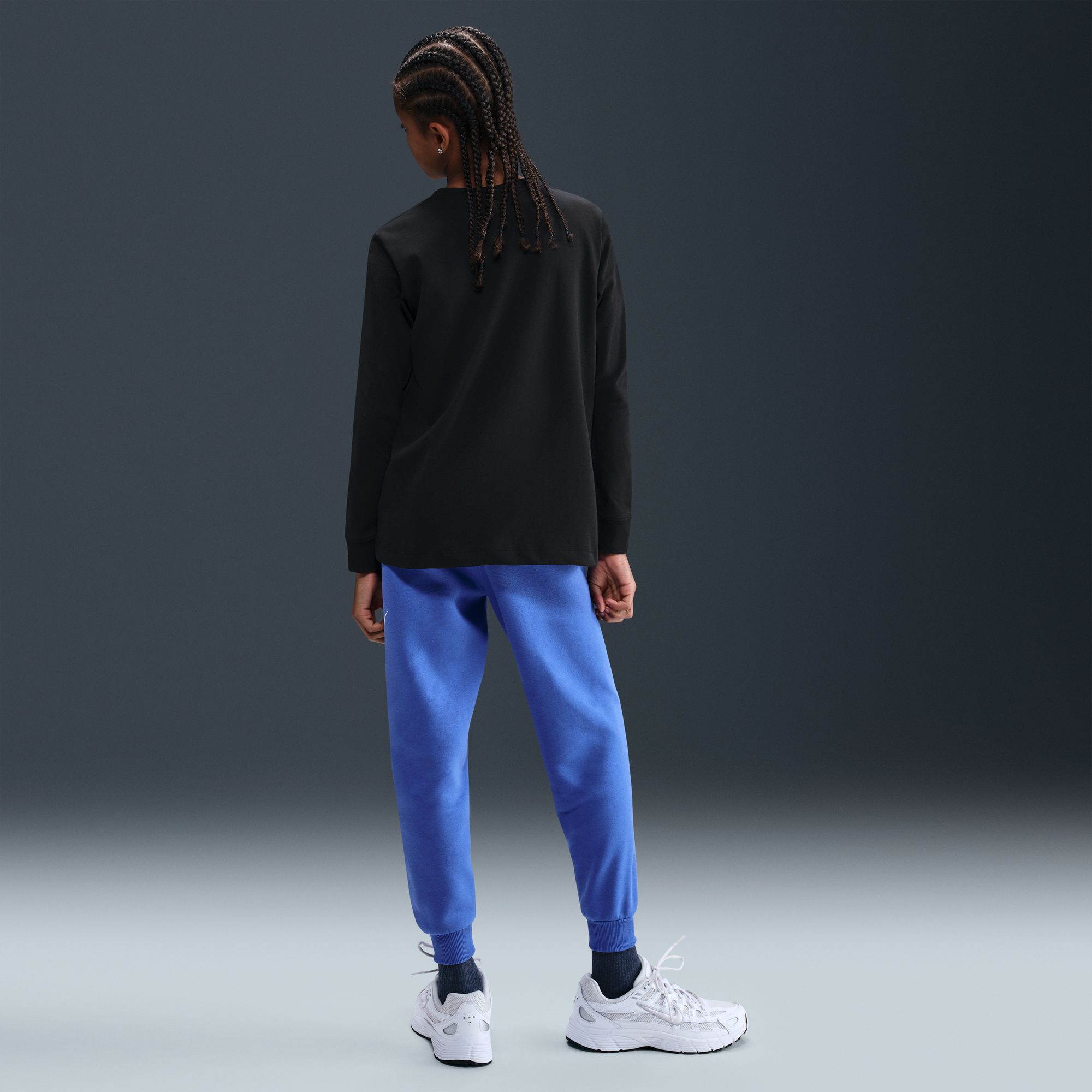Nike Sportswear image number 2
