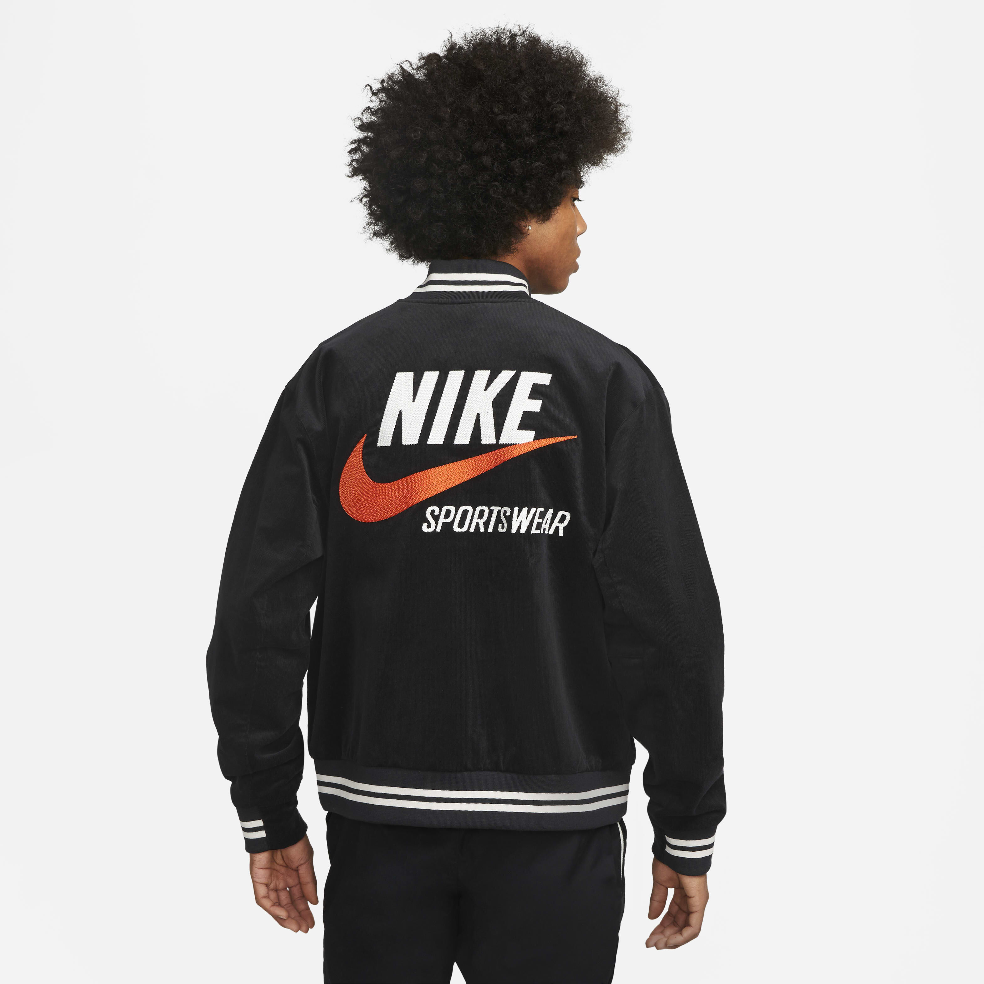 Nike Sportswear Trend image number 1