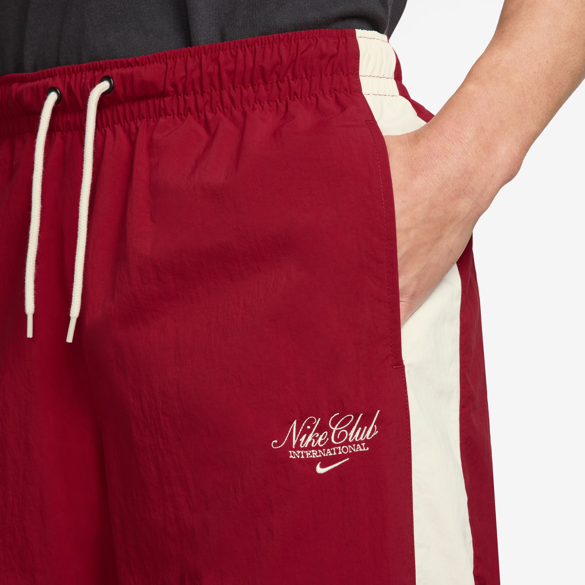 Nike Sportswear Club image number 2