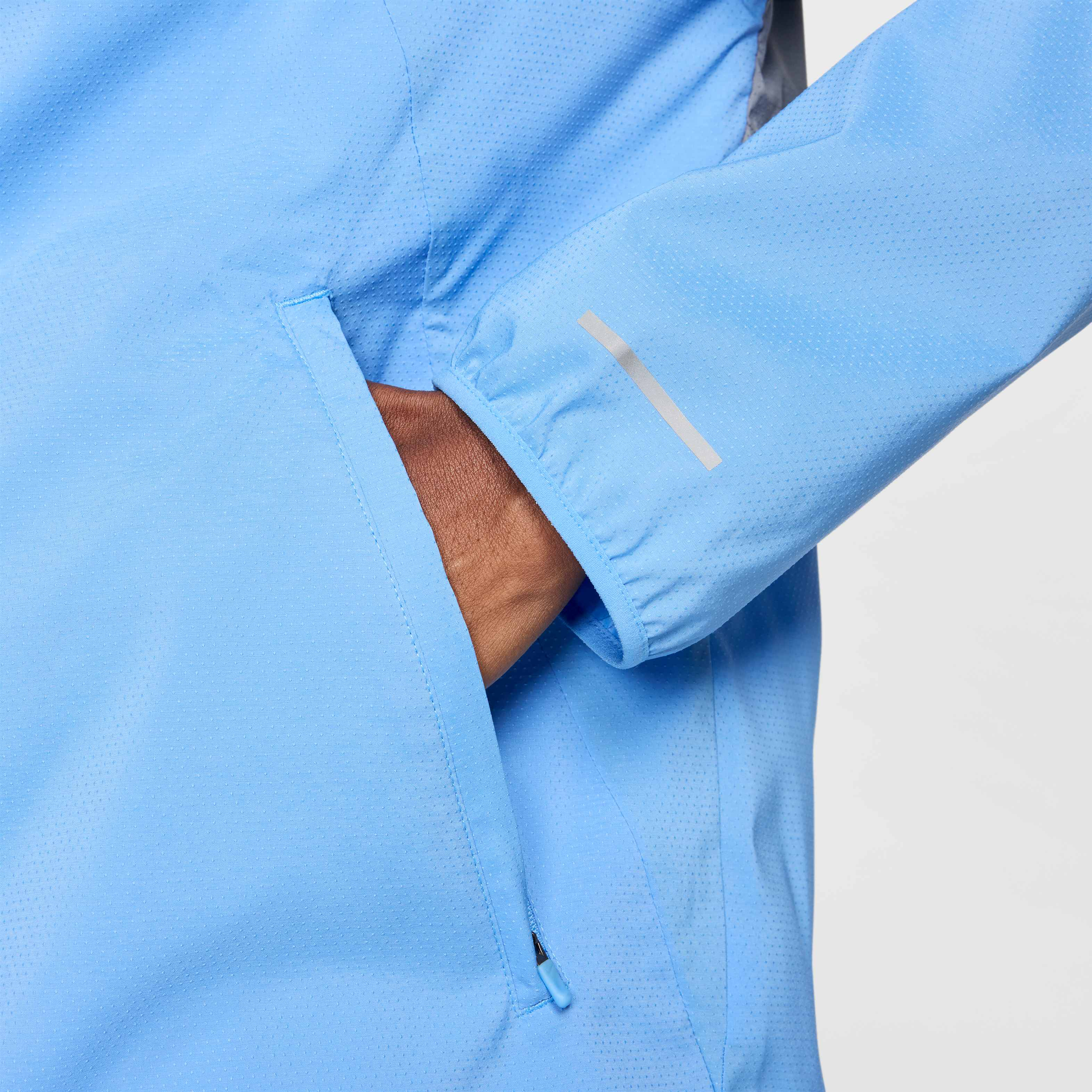 Nike Impossibly Light Windrunner image number 3