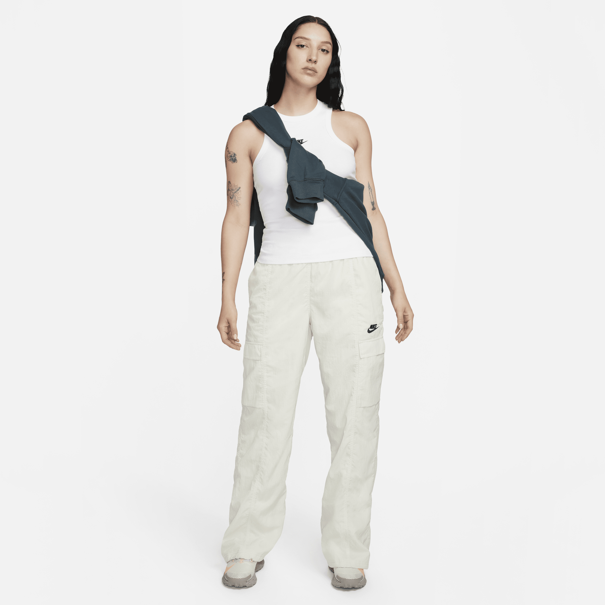 Shop Sportswear Women's Woven Cargo Trousers | Nike UAE