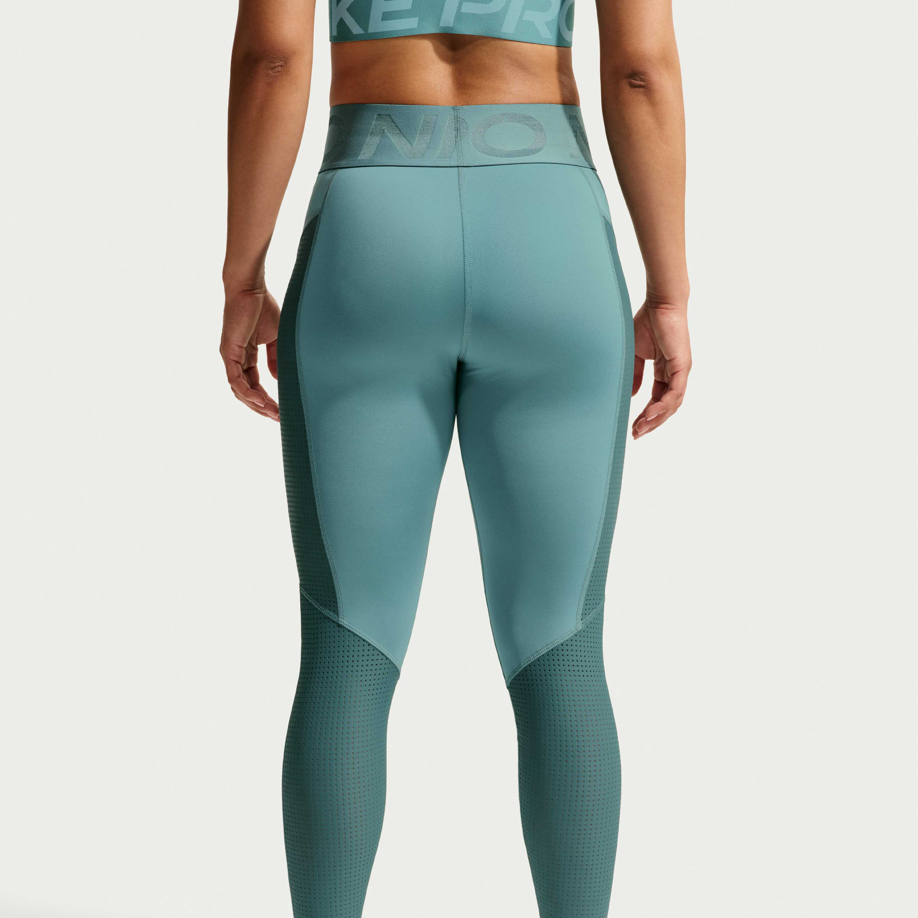 Nike Pro Sculpt image number 2