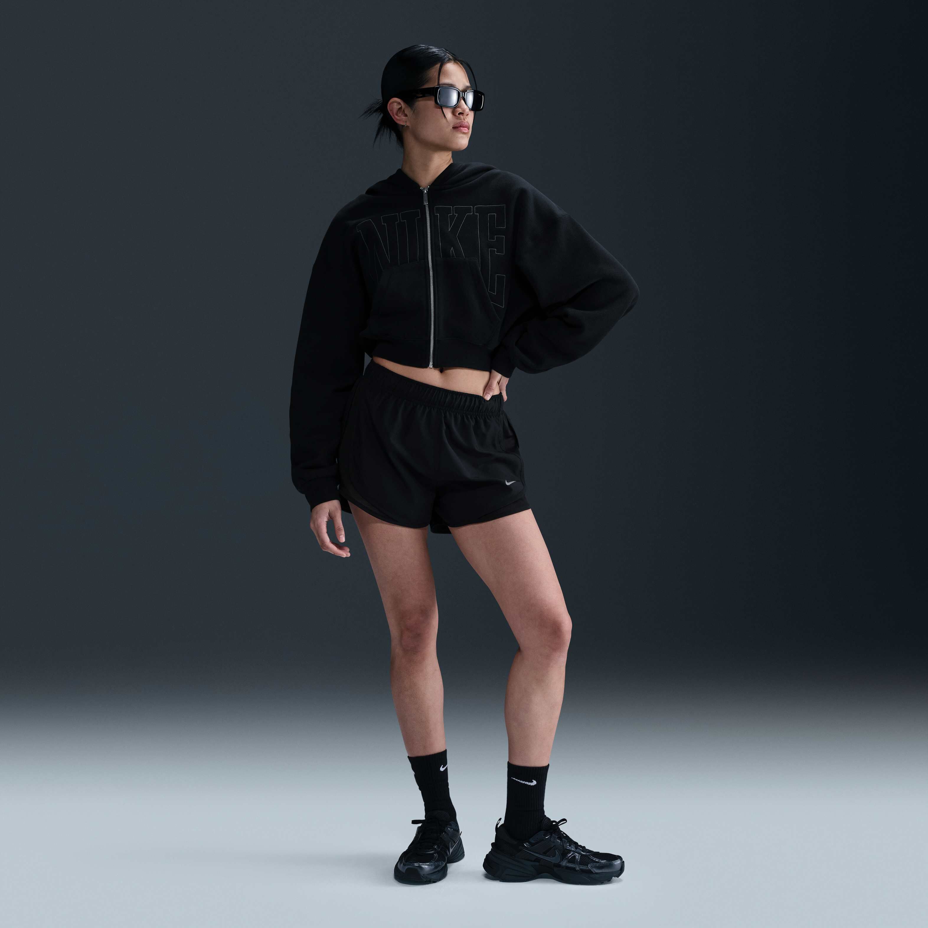 نايكي سبورتسوير image number 3