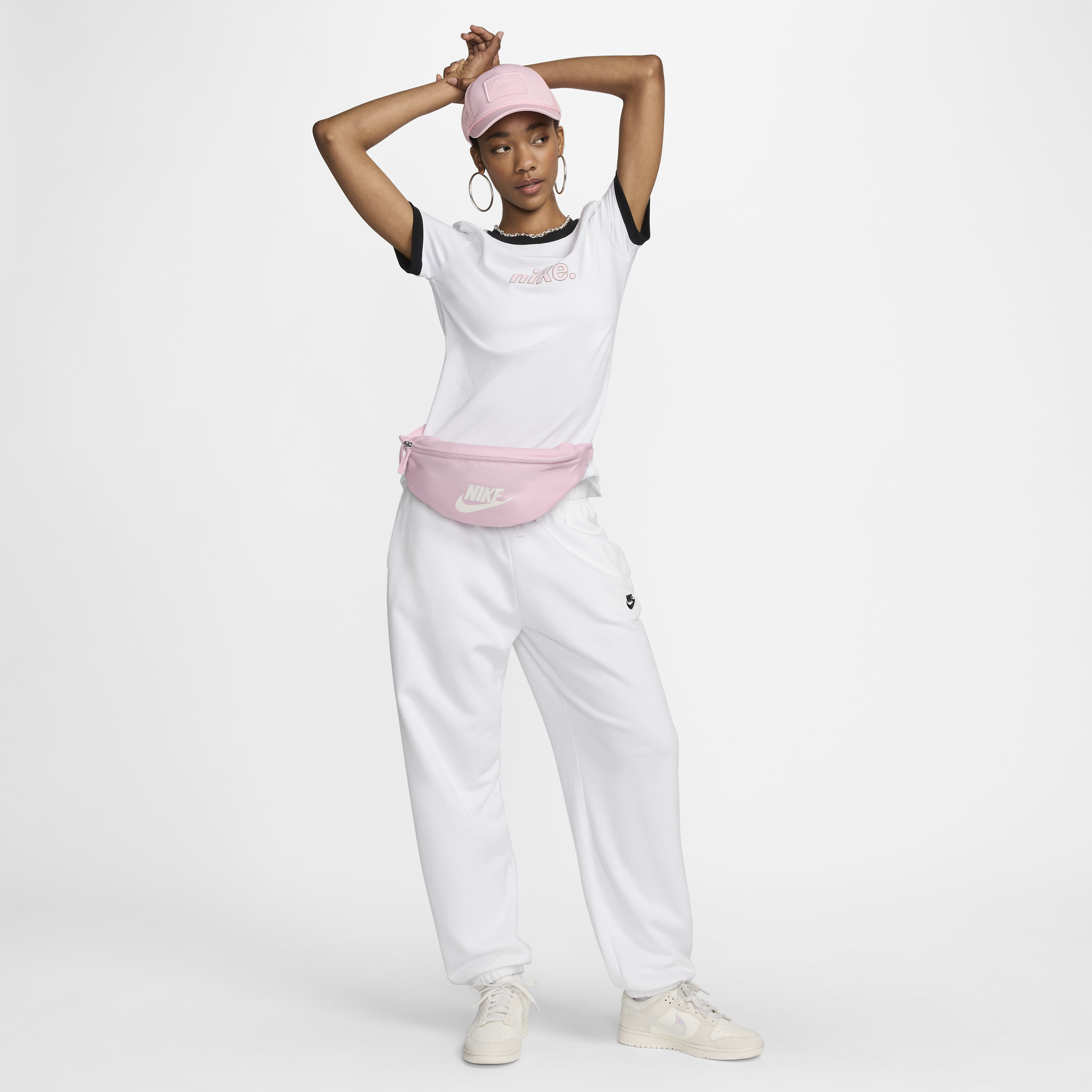 Nike Heritage image number 8