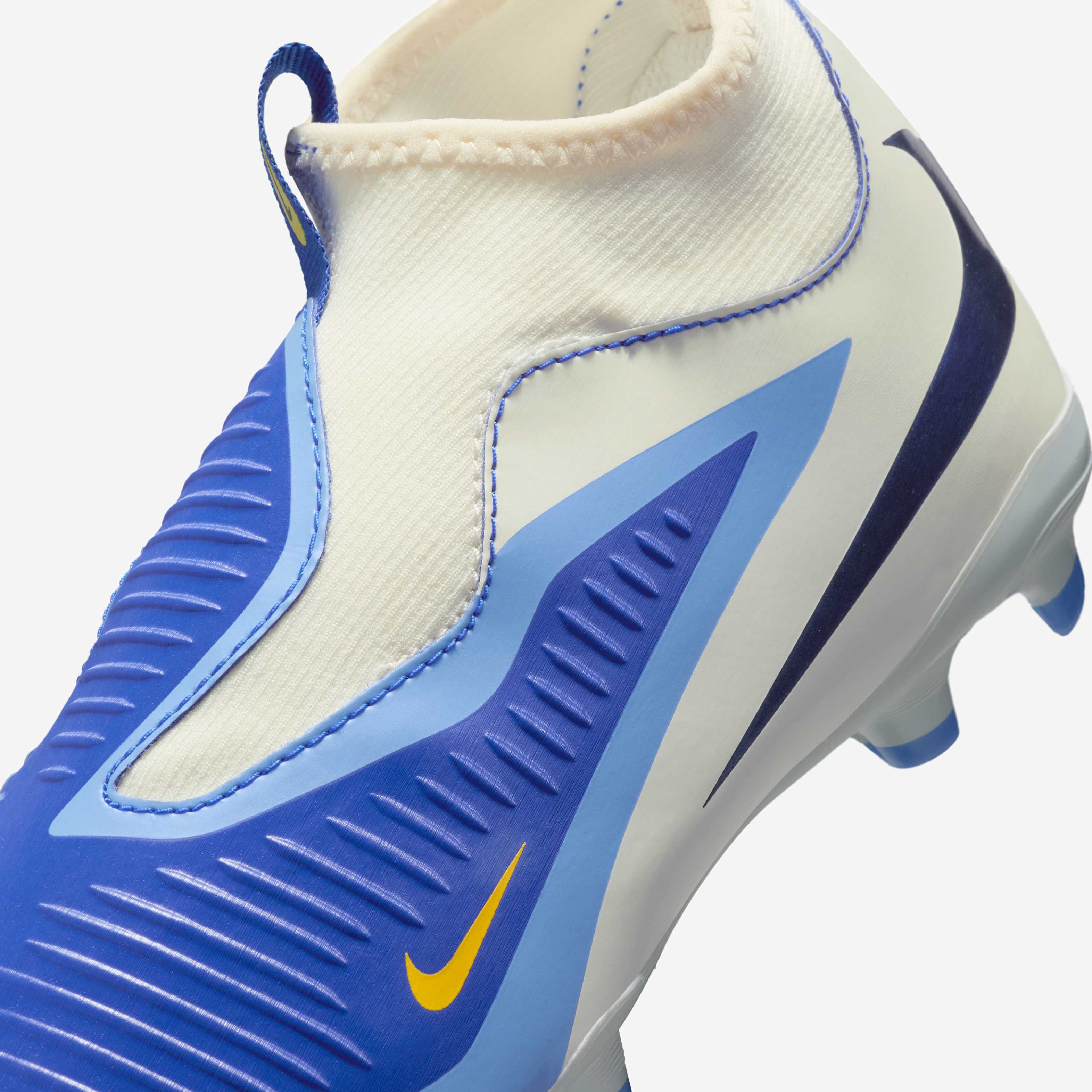 Nike Jr. Phantom 6 High Academy LV8 image number 7