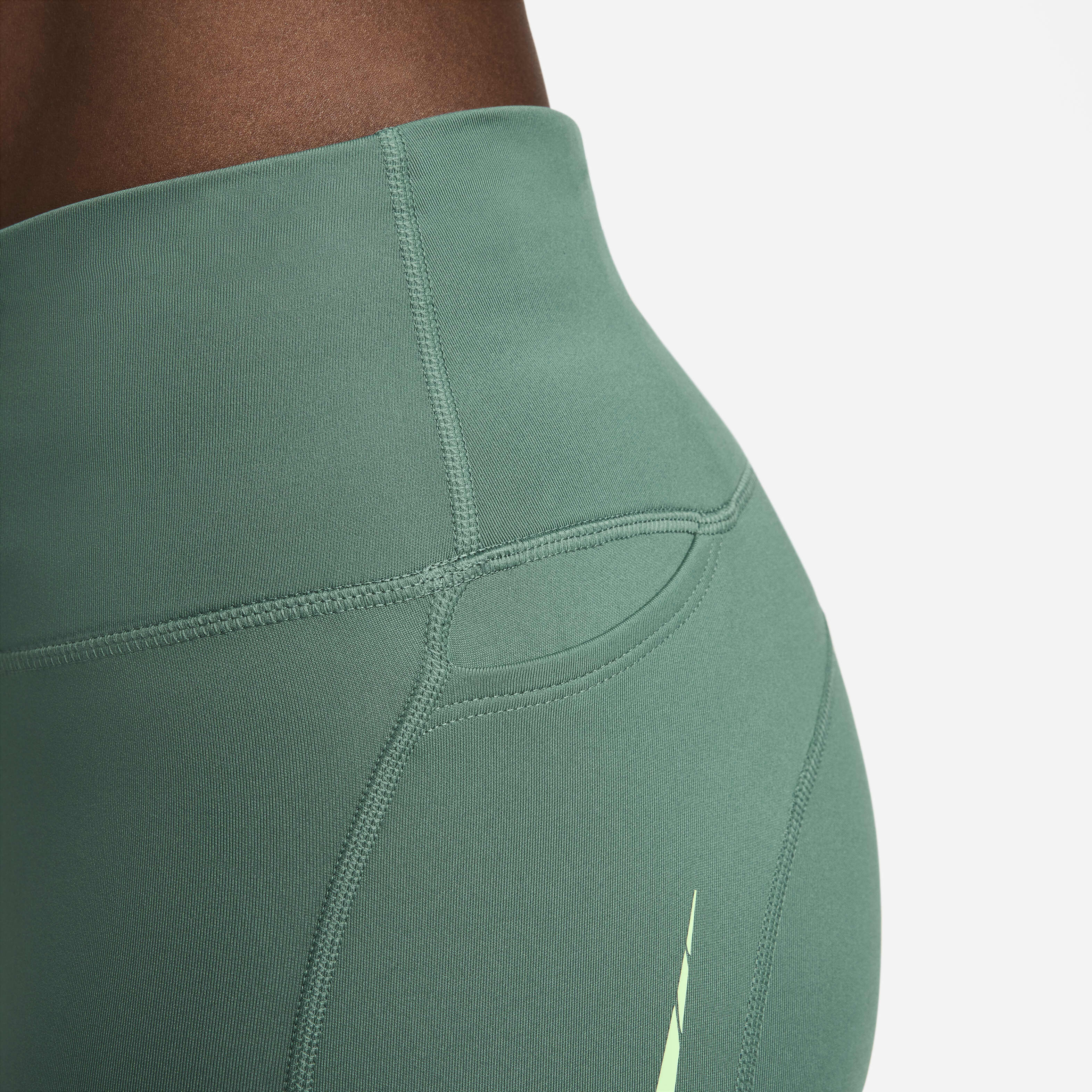 Nike Fast image number 3