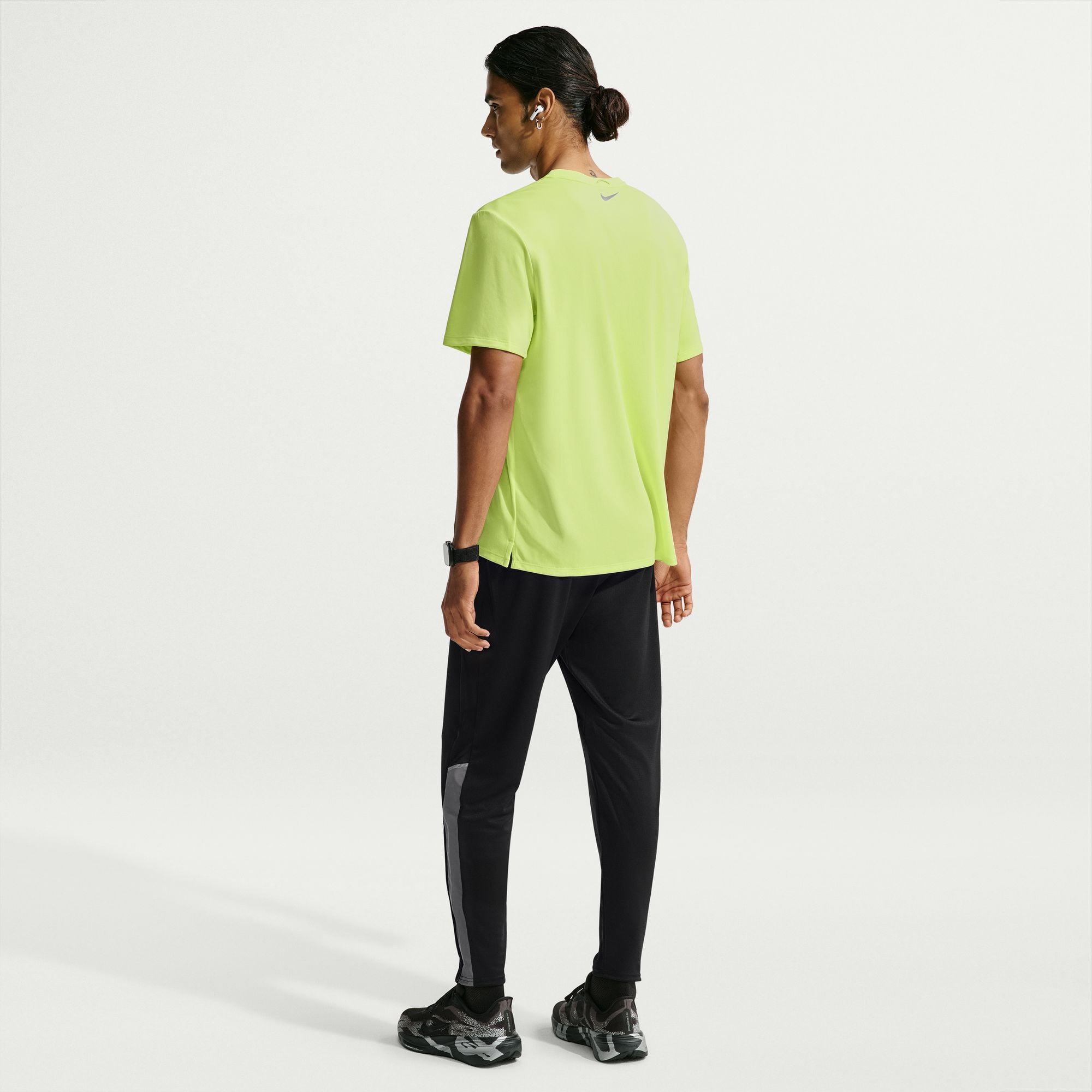 Nike Miler image number 1